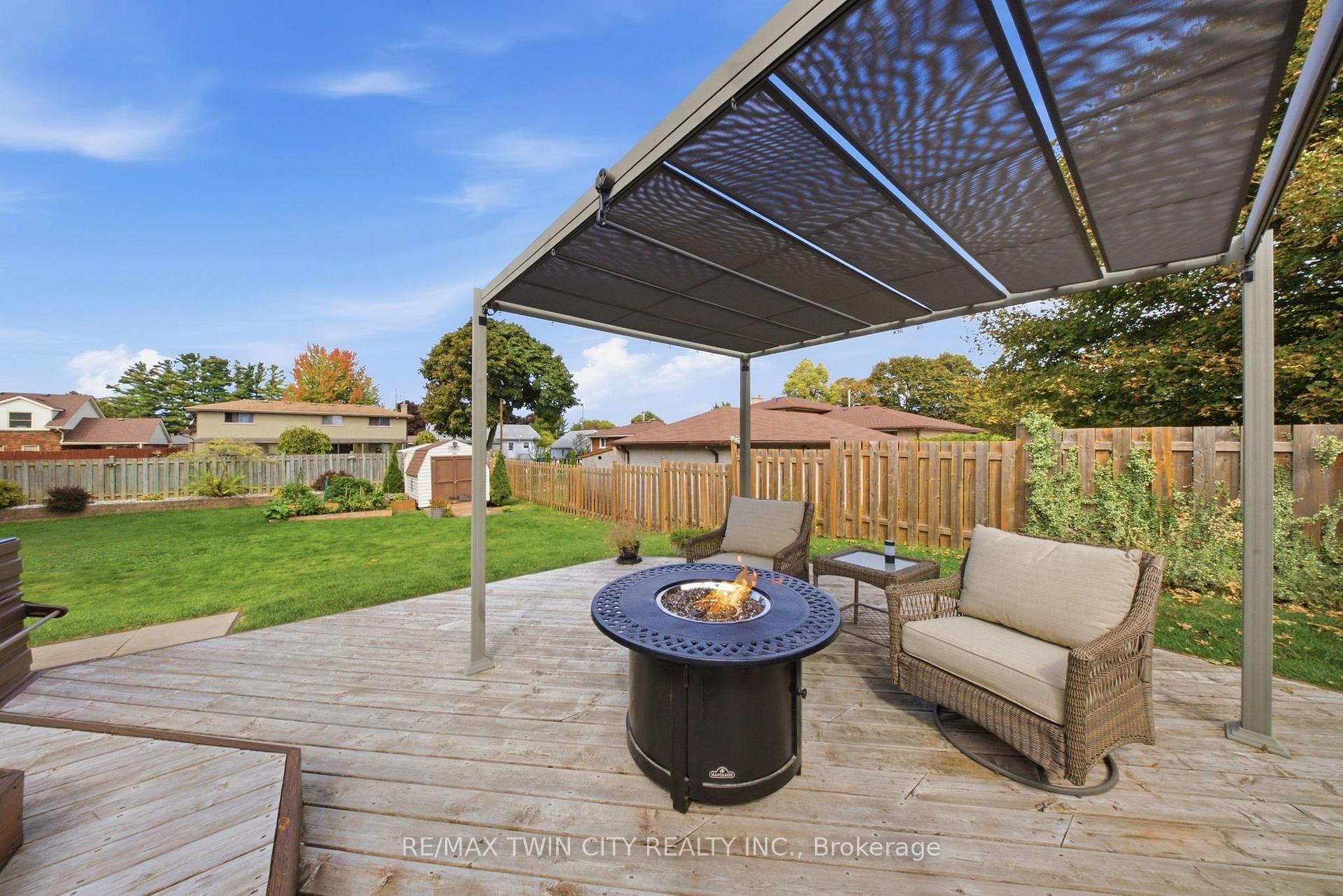 Photo 32 of 129 Tranquility Street, Brantford, Greenbrier — HOMEH