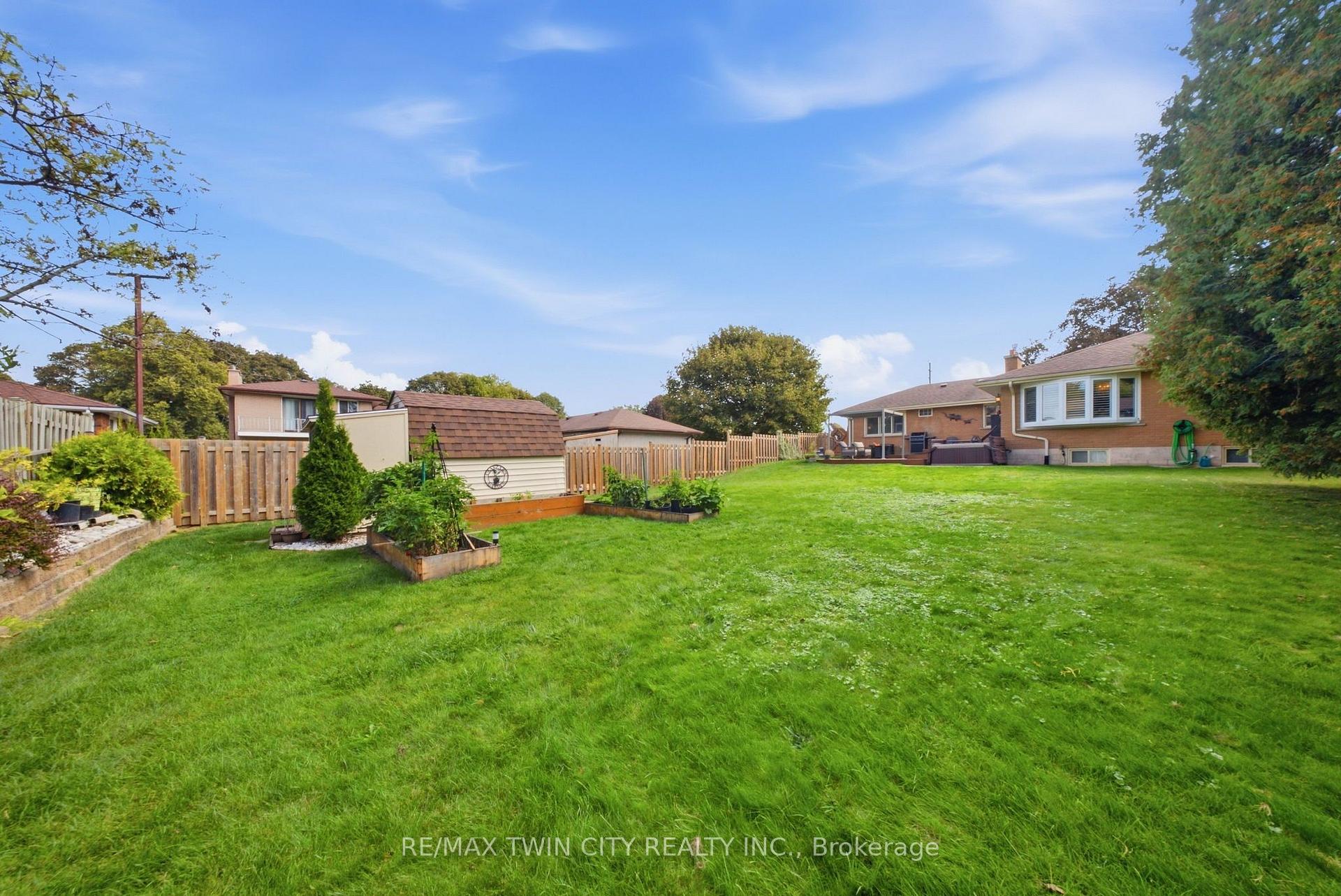 Photo 37 of 129 Tranquility Street, Brantford, Greenbrier — HOMEH