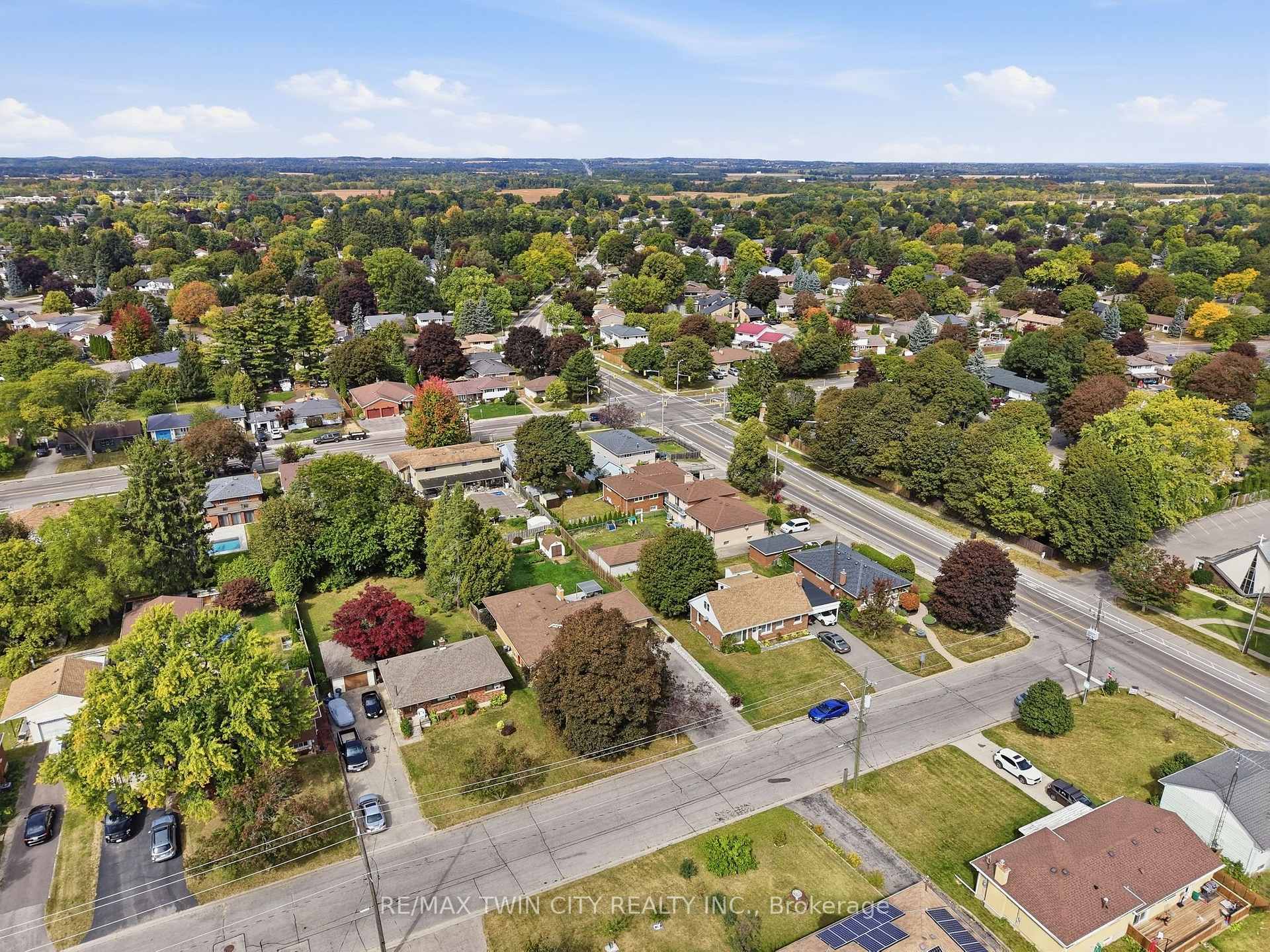 Photo 40 of 129 Tranquility Street, Brantford, Greenbrier — HOMEH