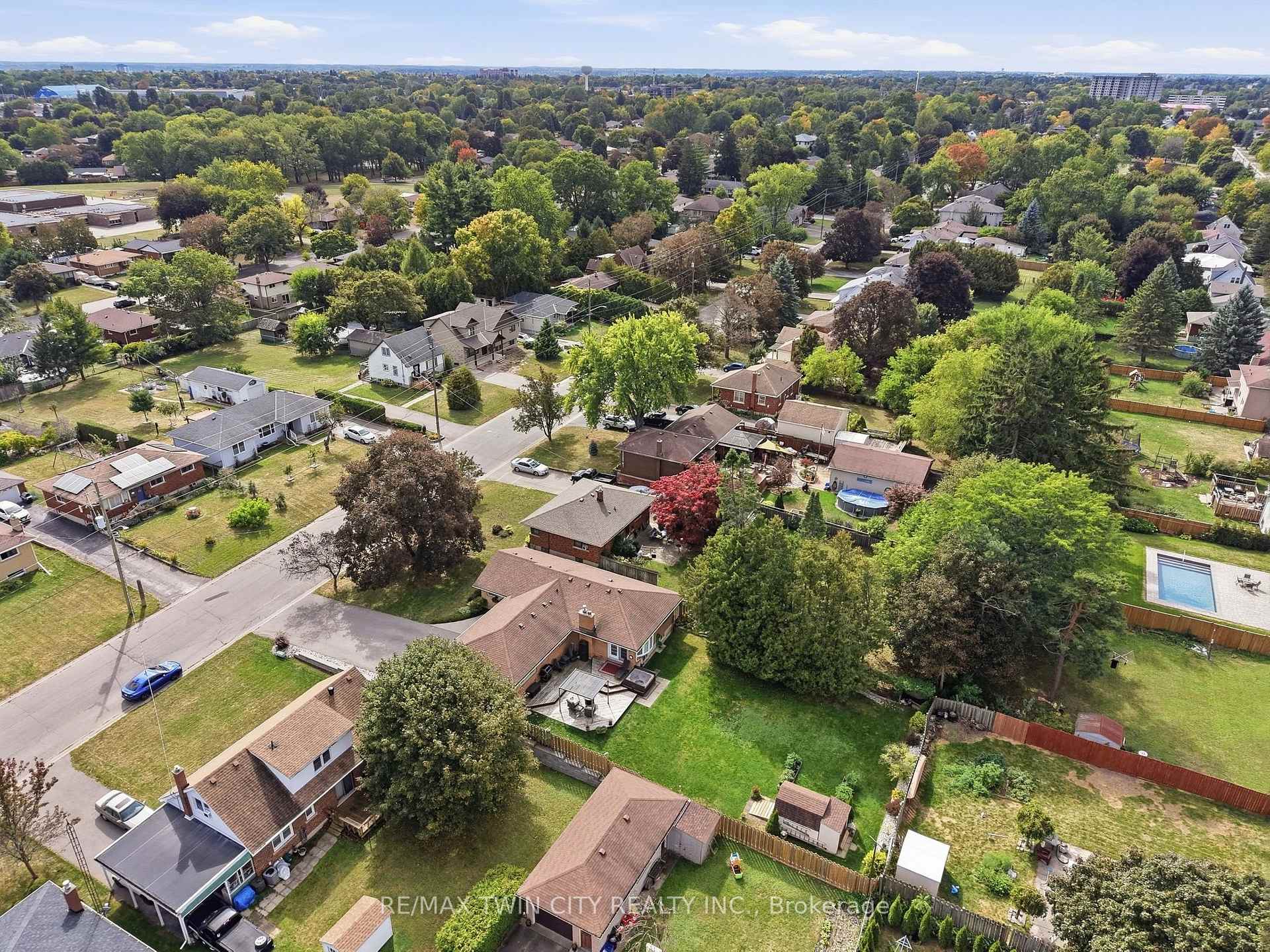 Photo 42 of 129 Tranquility Street, Brantford, Greenbrier — HOMEH