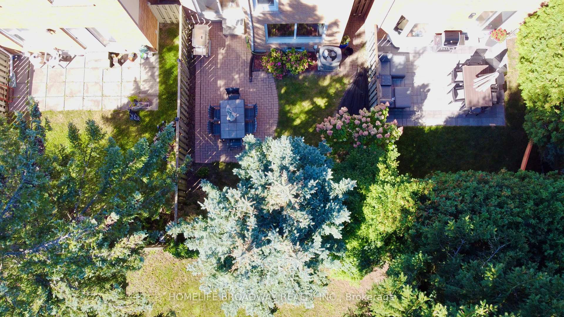Photo 5 of 51 Jonathan Gate, Vaughan, Crestwood-Springfarm-Yorkhill — HOMEH