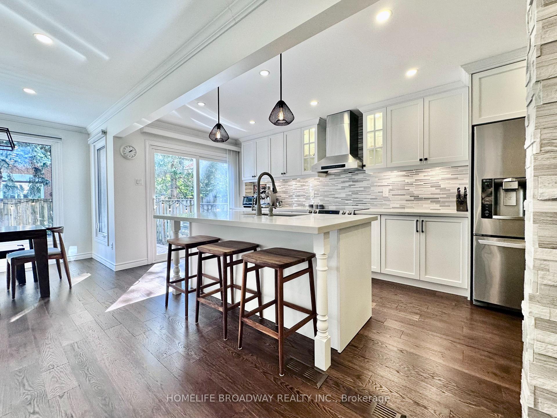 Photo 14 of 51 Jonathan Gate, Vaughan, Crestwood-Springfarm-Yorkhill — HOMEH