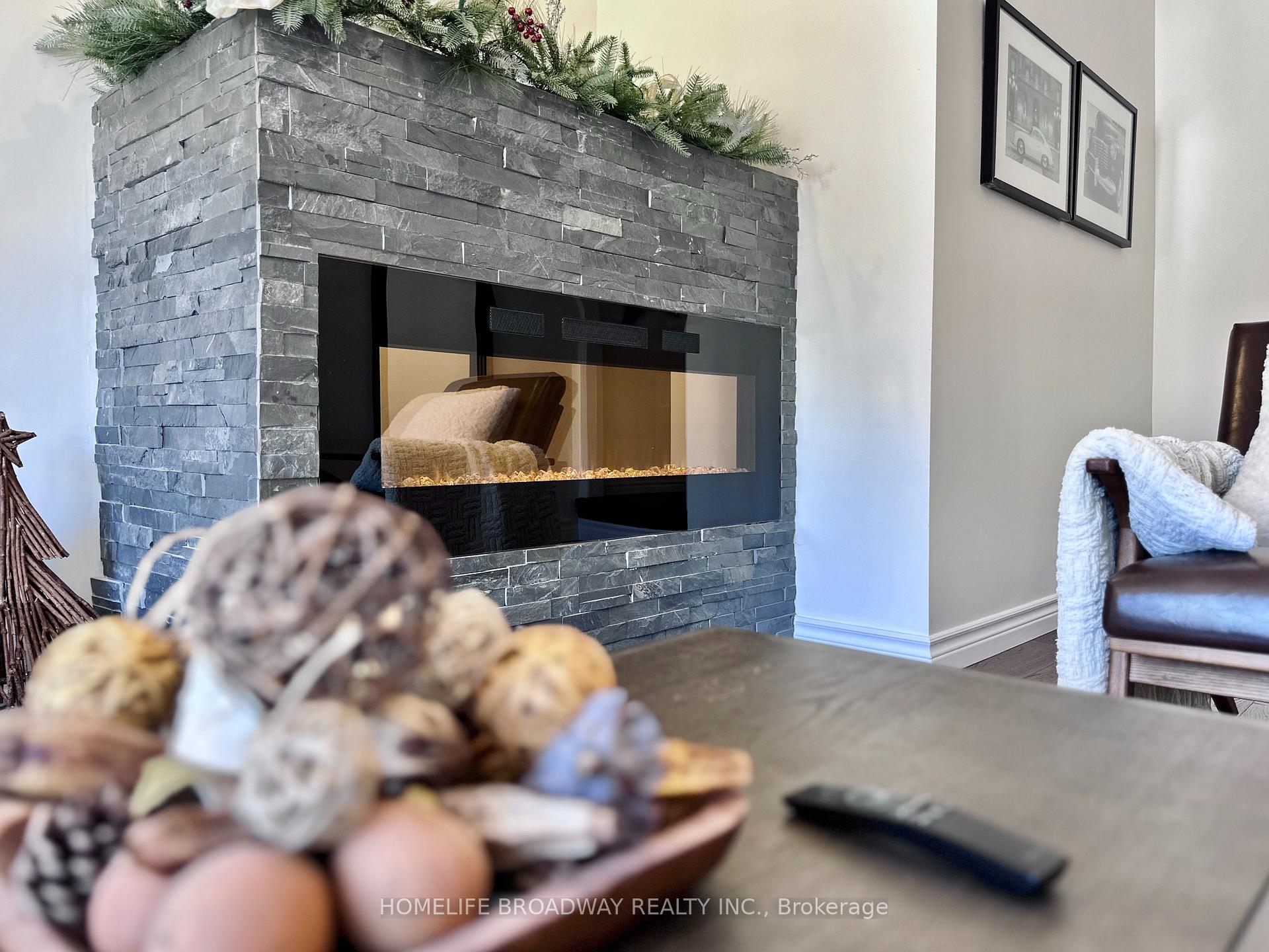 Photo 31 of 51 Jonathan Gate, Vaughan, Crestwood-Springfarm-Yorkhill — HOMEH