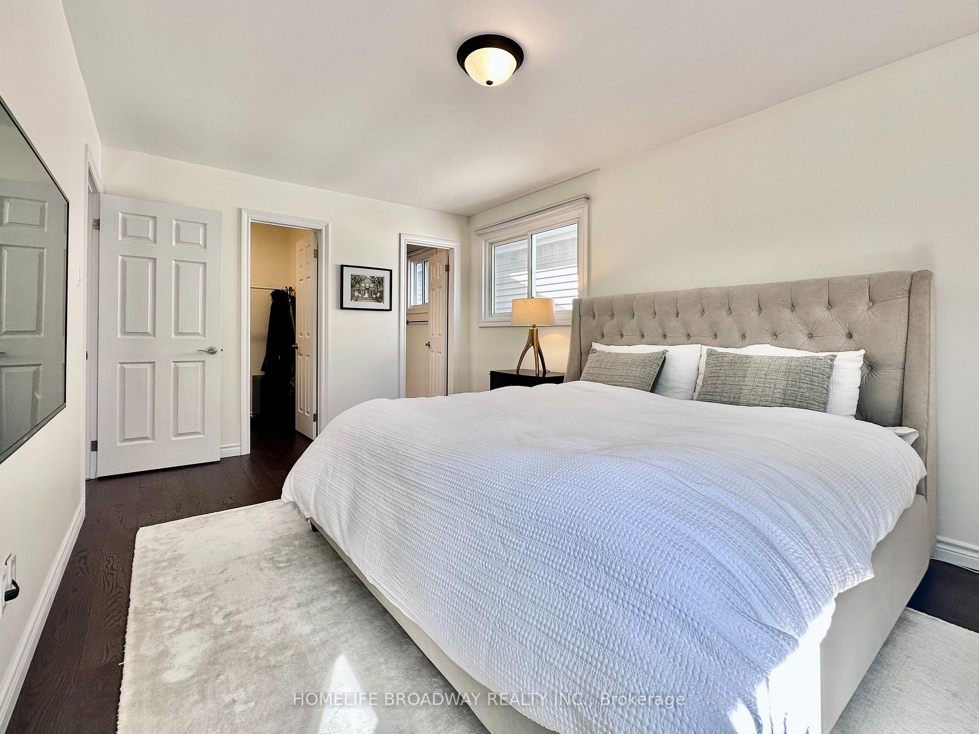 Photo 37 of 51 Jonathan Gate, Vaughan, Crestwood-Springfarm-Yorkhill — HOMEH