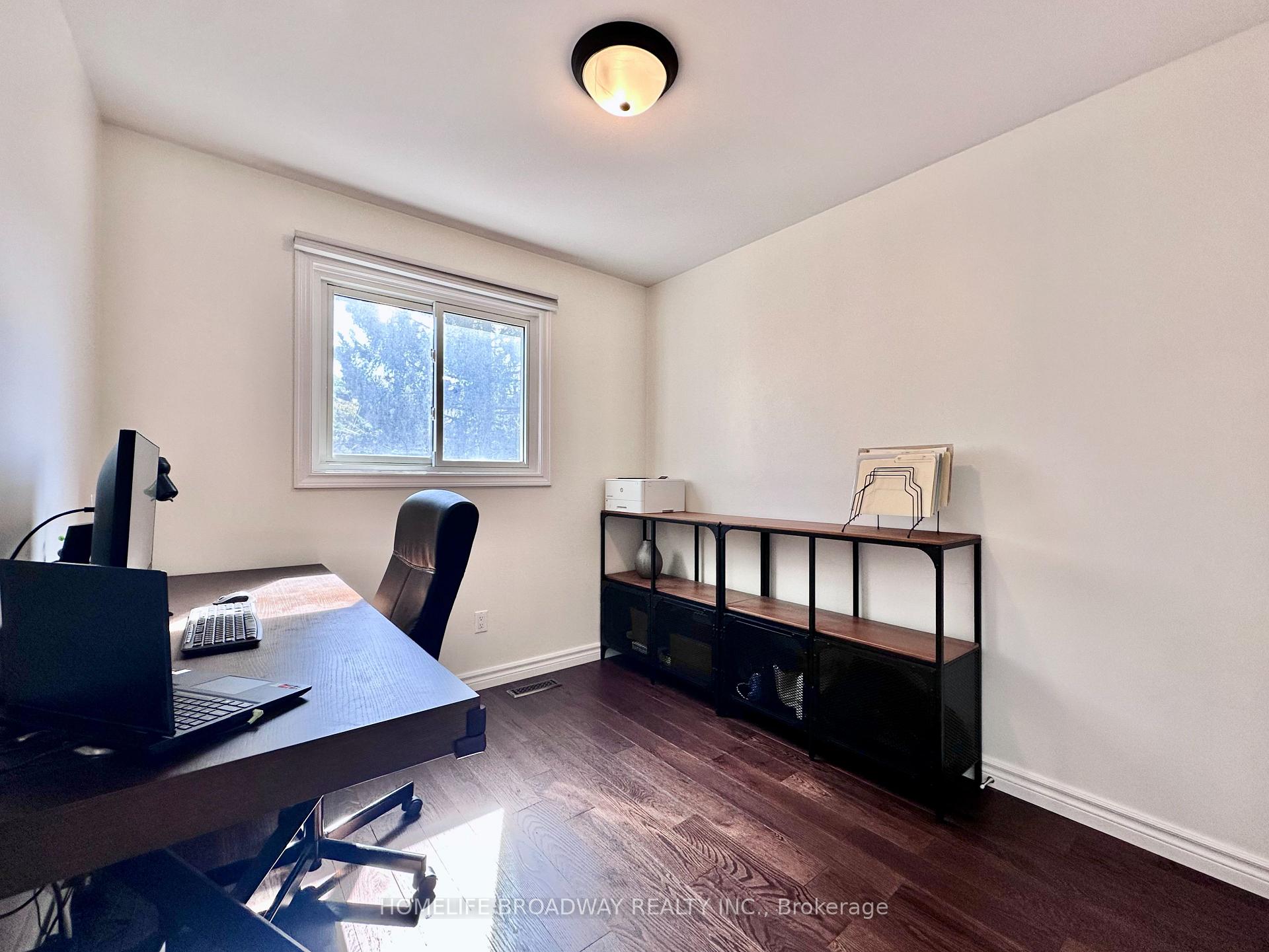 Photo 43 of 51 Jonathan Gate, Vaughan, Crestwood-Springfarm-Yorkhill — HOMEH