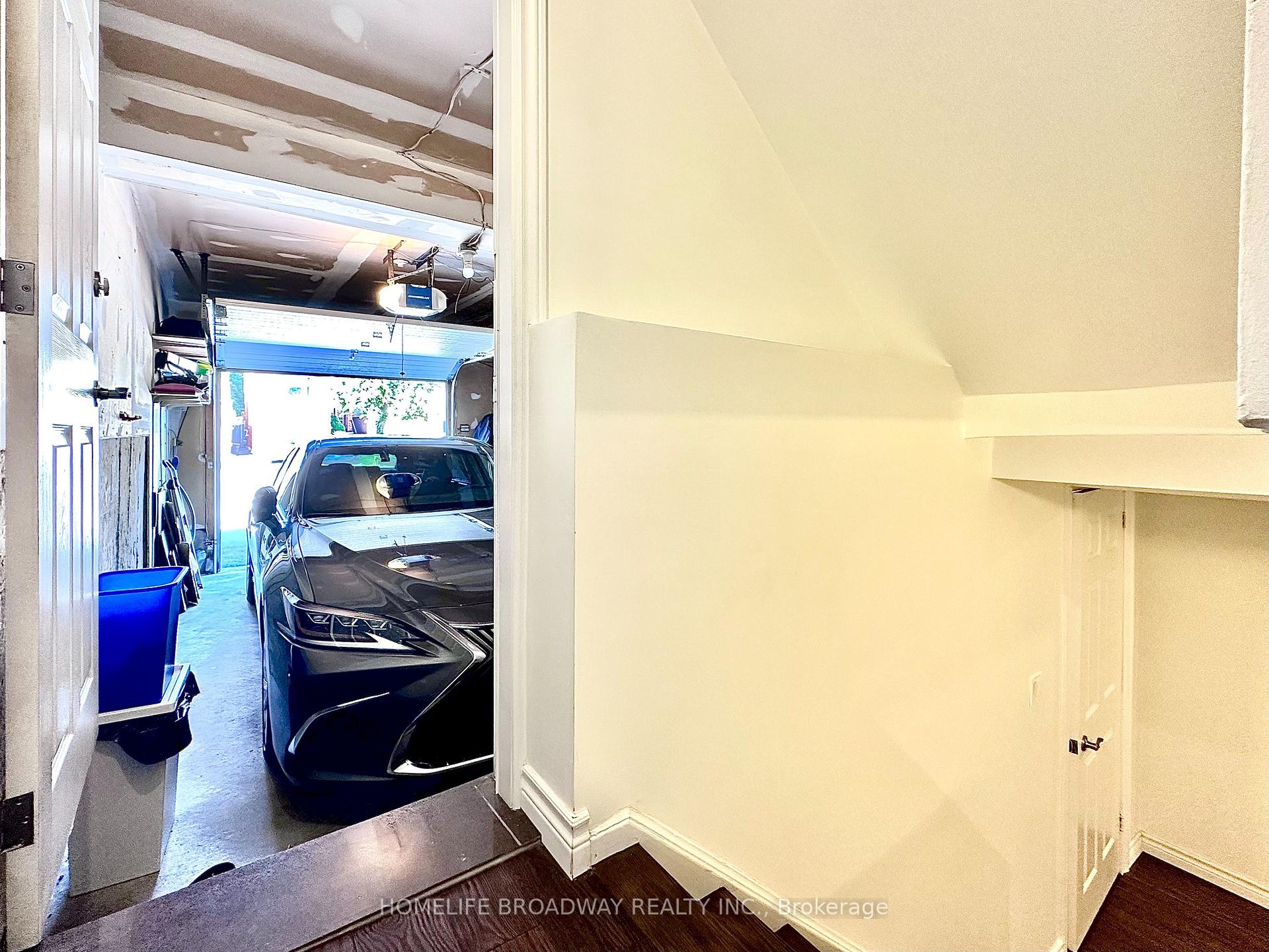 Photo 46 of 51 Jonathan Gate, Vaughan, Crestwood-Springfarm-Yorkhill — HOMEH