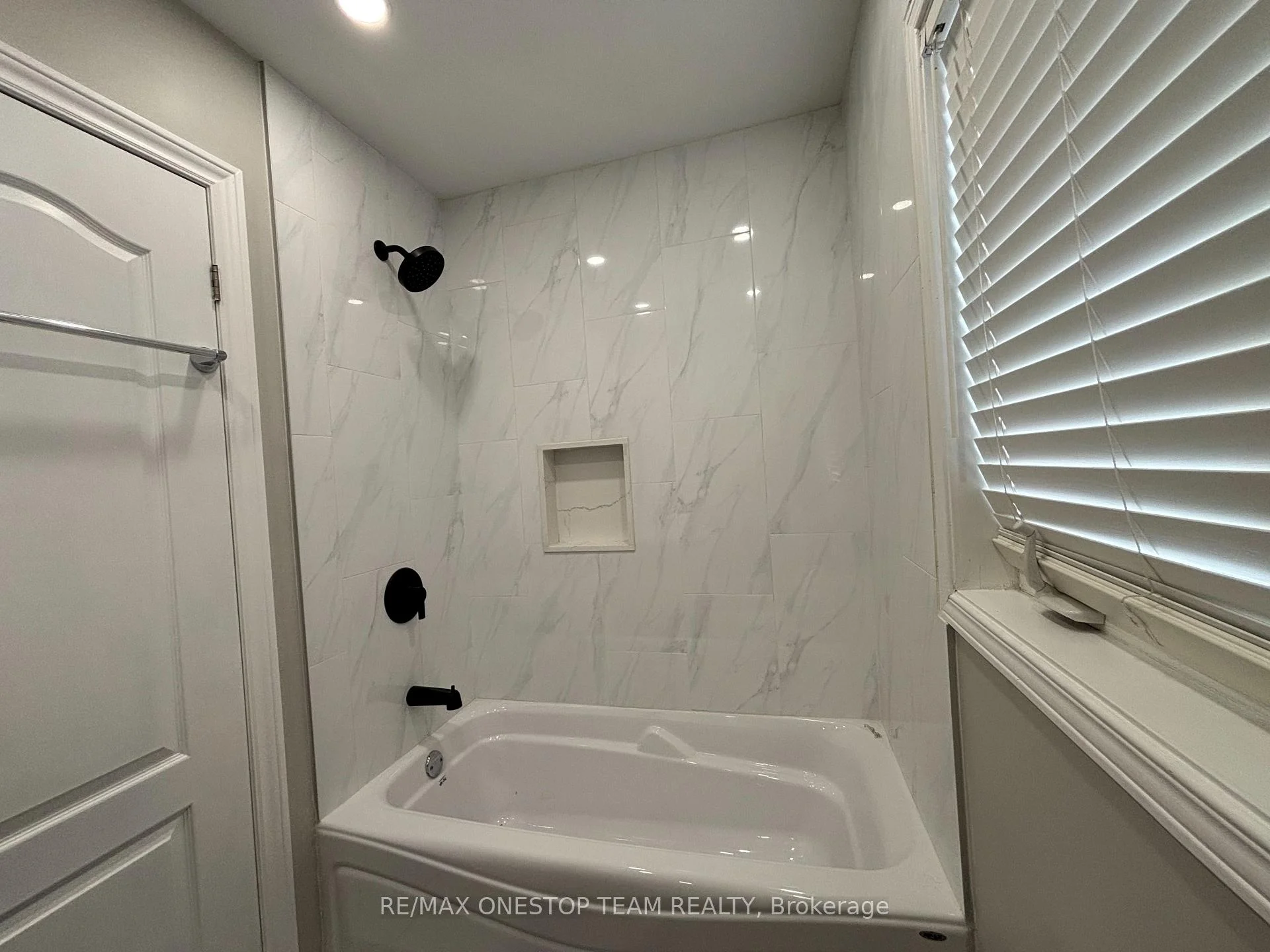 Photo 39 of 6988 Tassel Crescent, Mississauga, Meadowvale Village — HOMEH