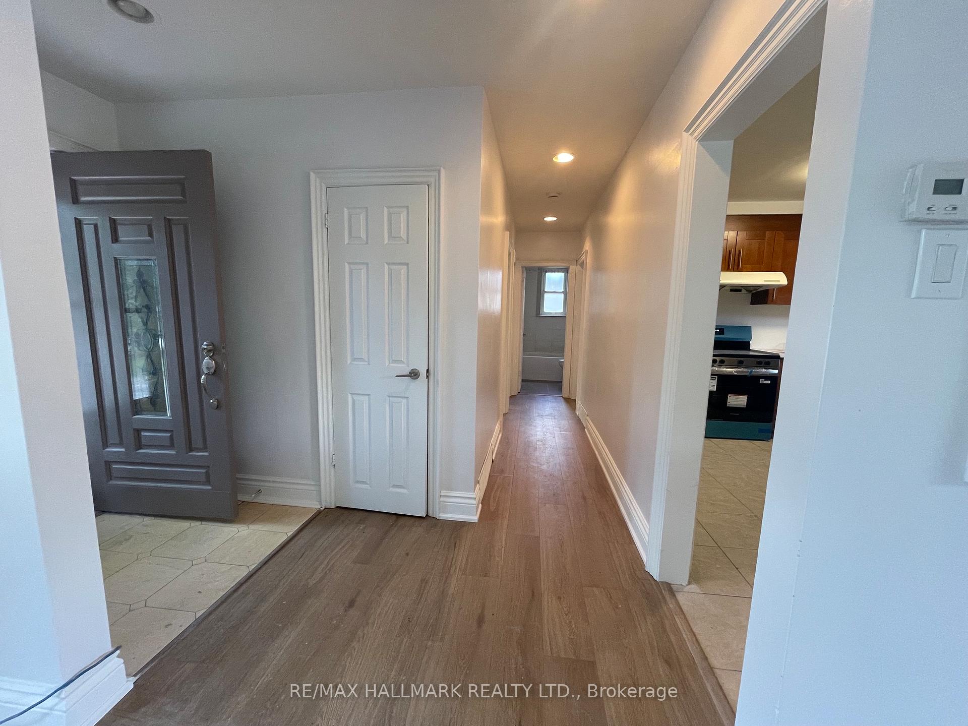 Photo 5 of Unit Main Floor, 116 Cartier Crescent, Richmond Hill, Crosby — HOMEH