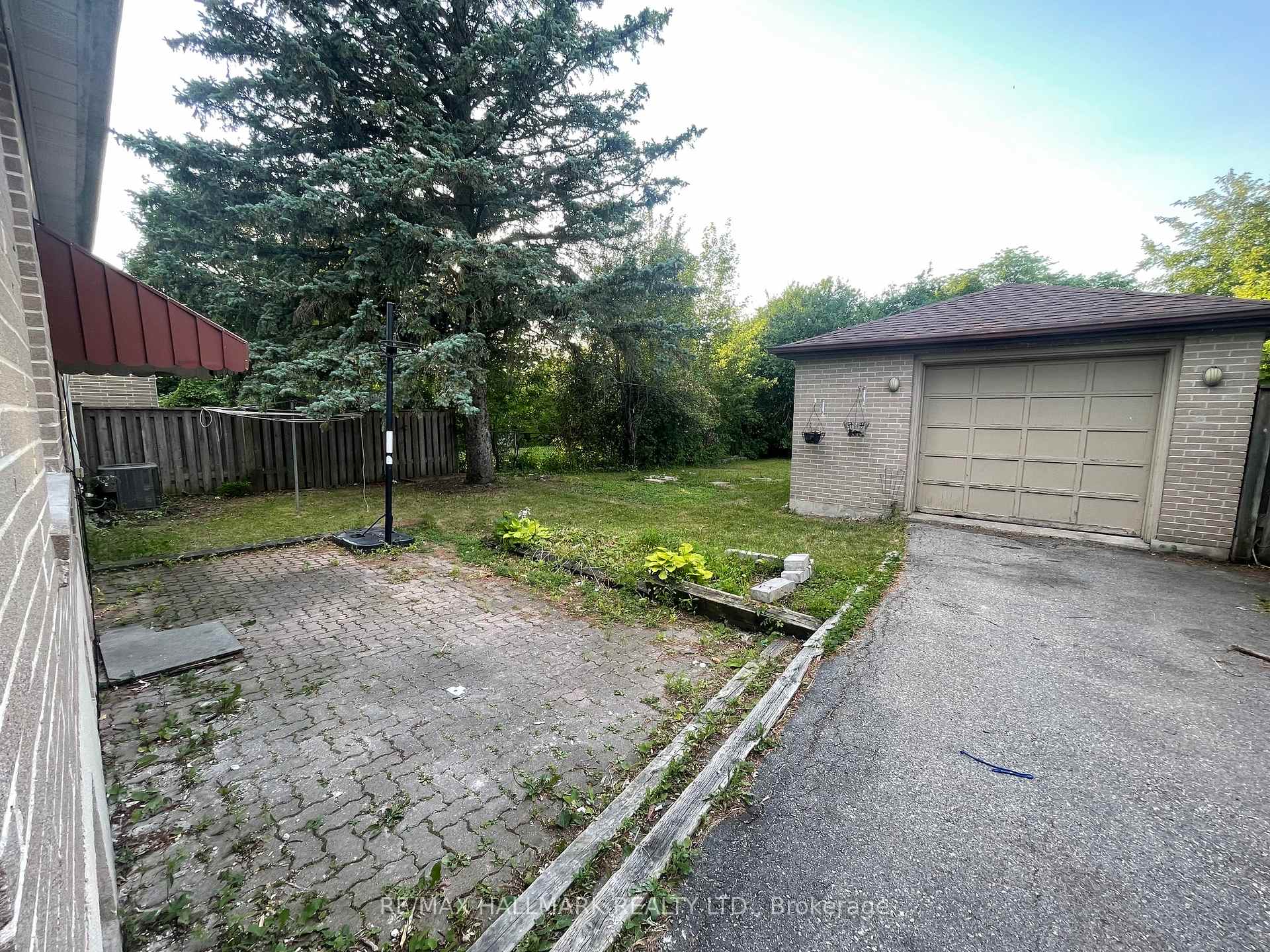Photo 18 of Unit Main Floor, 116 Cartier Crescent, Richmond Hill, Crosby — HOMEH