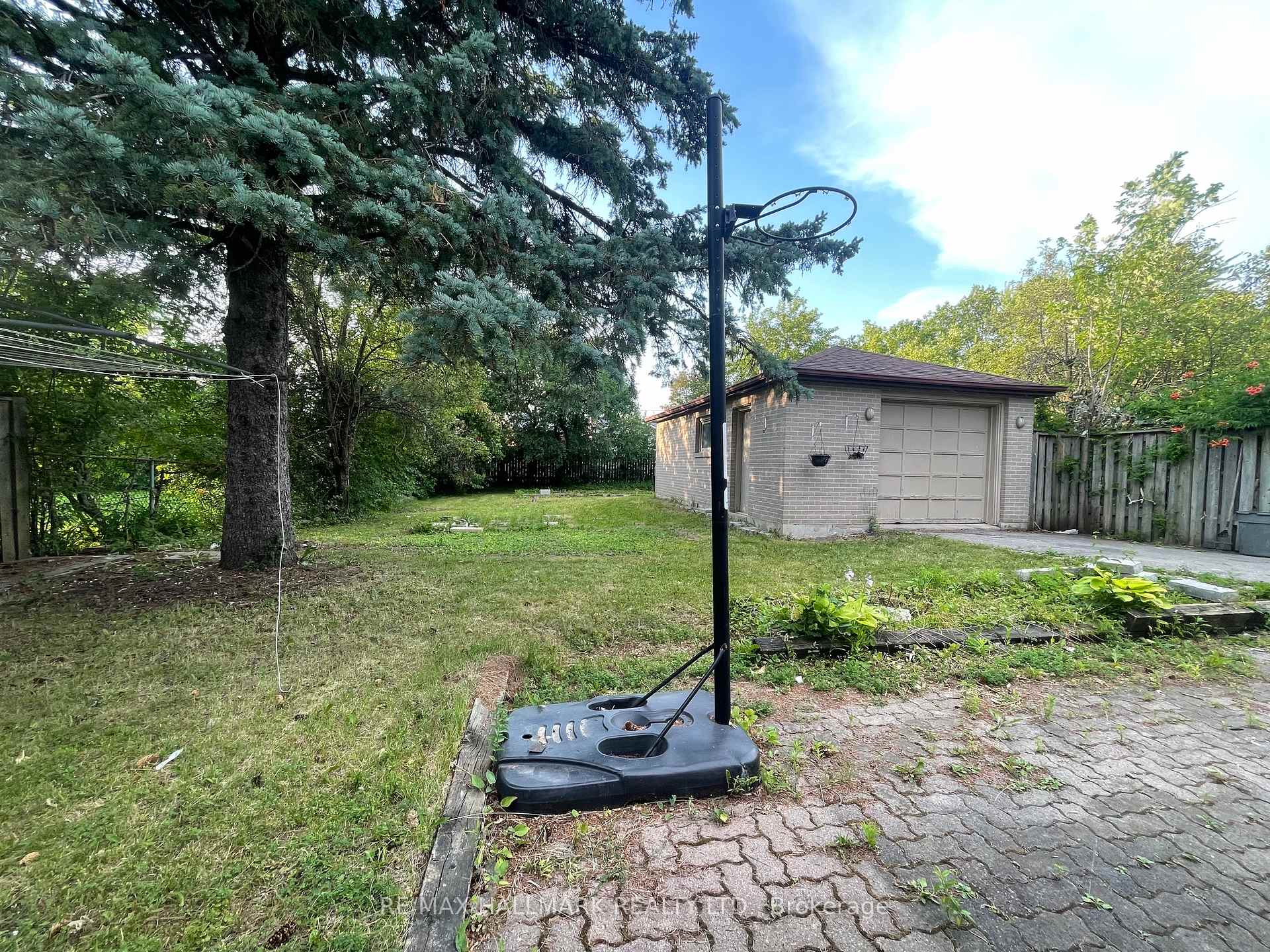 Photo 19 of Unit Main Floor, 116 Cartier Crescent, Richmond Hill, Crosby — HOMEH