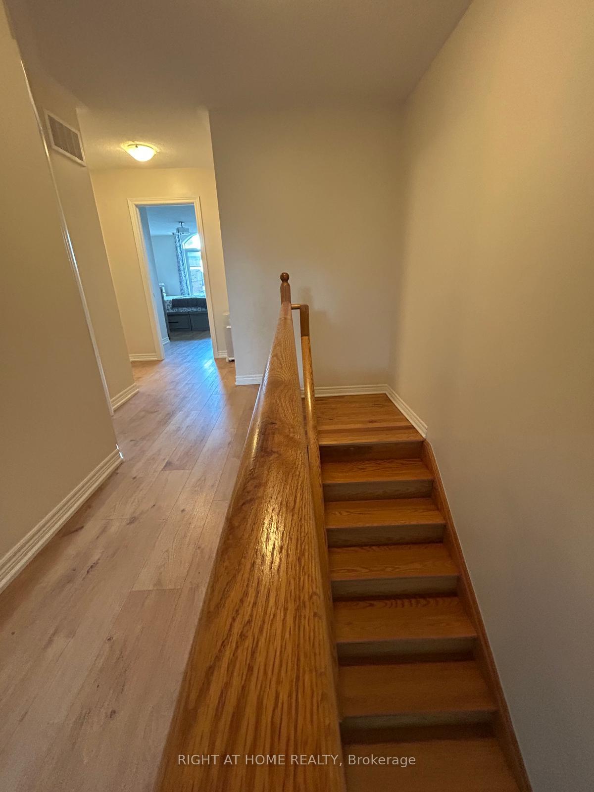 Photo 7 of 3031 Rivertrail Common, Oakville, Glenorchy — HOMEH
