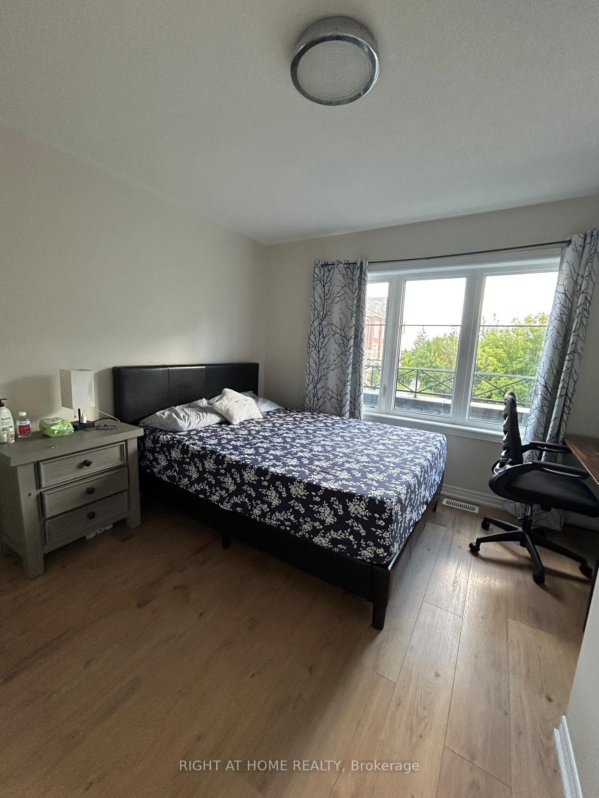 Photo 15 of 3031 Rivertrail Common, Oakville, Glenorchy — HOMEH