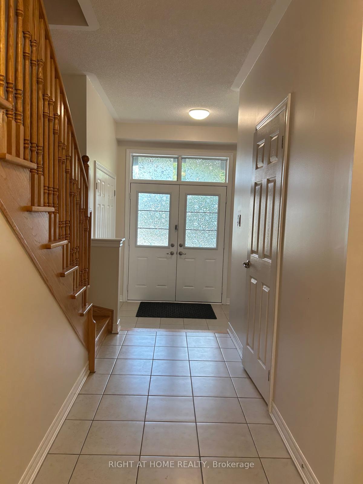 Photo 17 of 3031 Rivertrail Common, Oakville, Glenorchy — HOMEH
