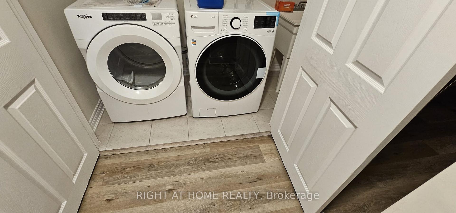Photo 22 of 3031 Rivertrail Common, Oakville, Glenorchy — HOMEH