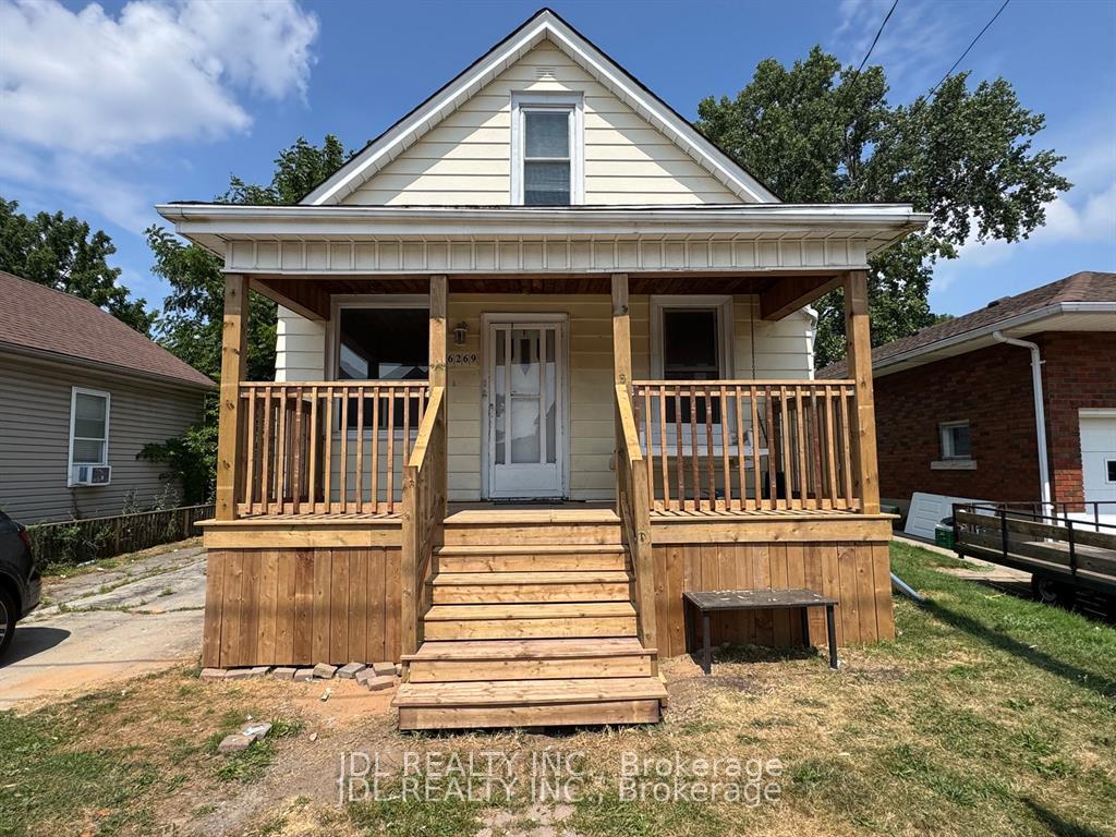 Photo 2 of 6269 Ash Street, Niagara Falls, Dorchester — HOMEH