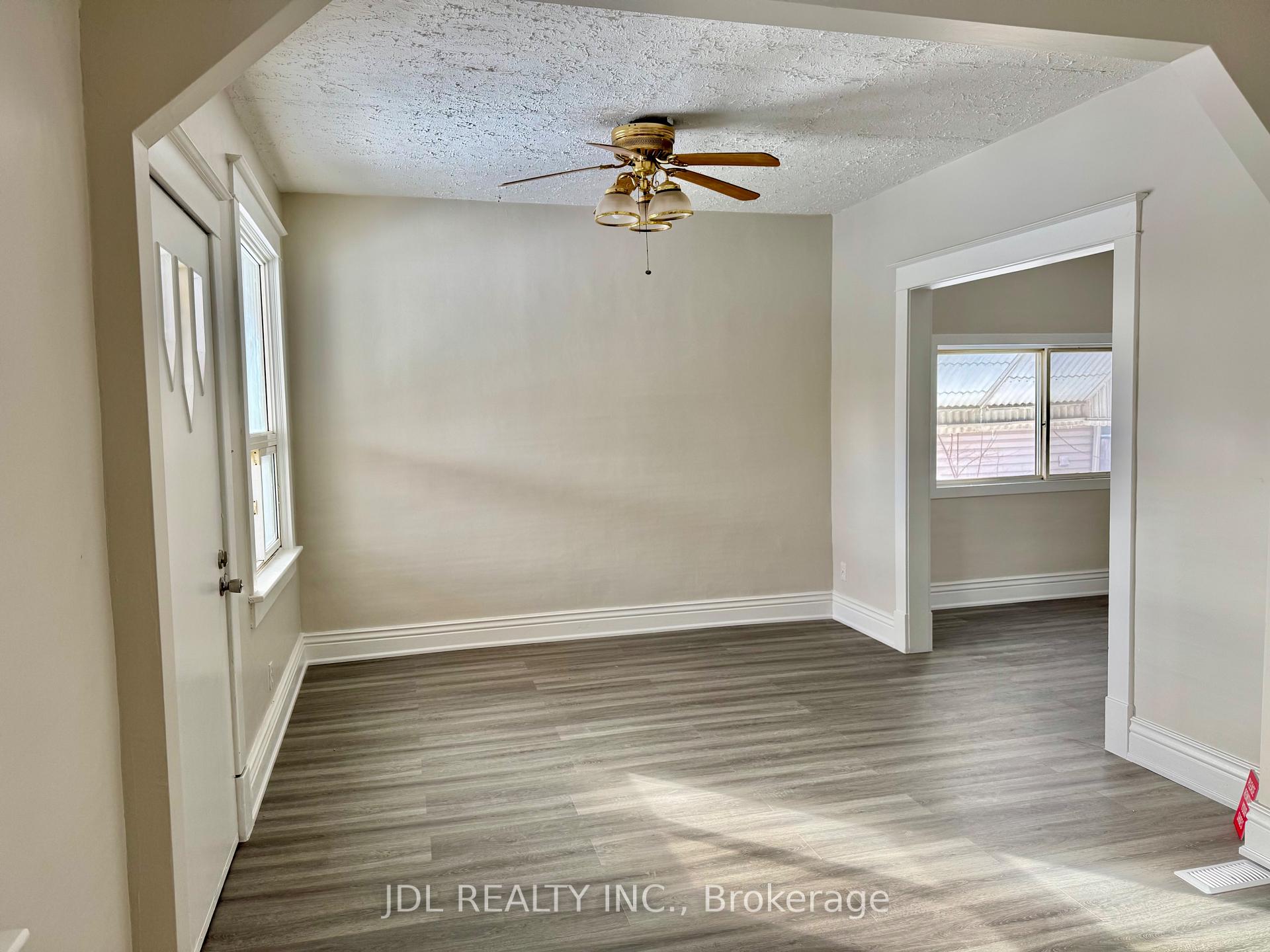 Photo 15 of 6269 Ash Street, Niagara Falls, Dorchester — HOMEH