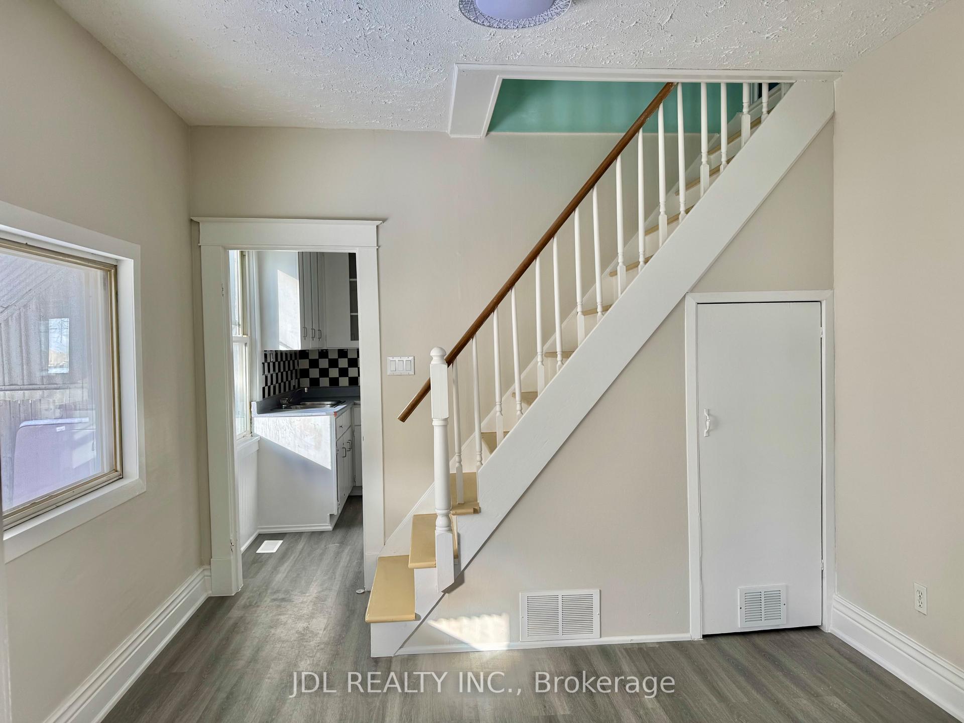 Photo 16 of 6269 Ash Street, Niagara Falls, Dorchester — HOMEH