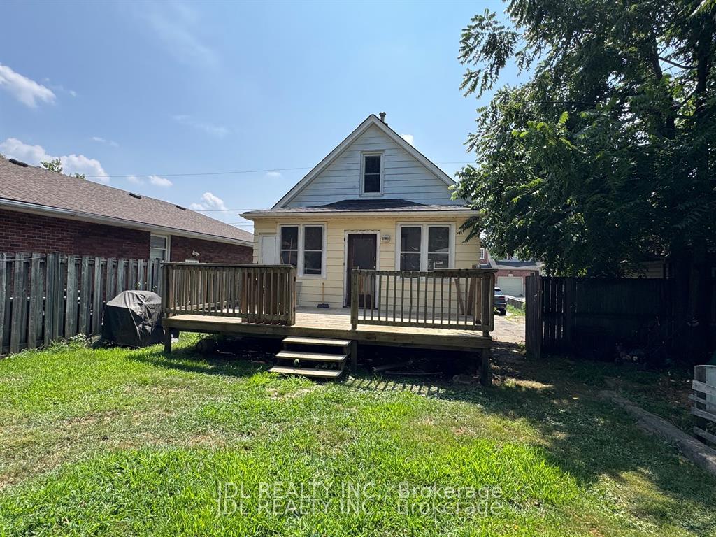 Photo 24 of 6269 Ash Street, Niagara Falls, Dorchester — HOMEH