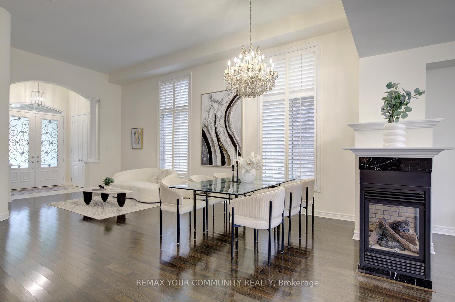 Photo 11 of 79 Chayna Crescent, Vaughan, Patterson — HOMEH