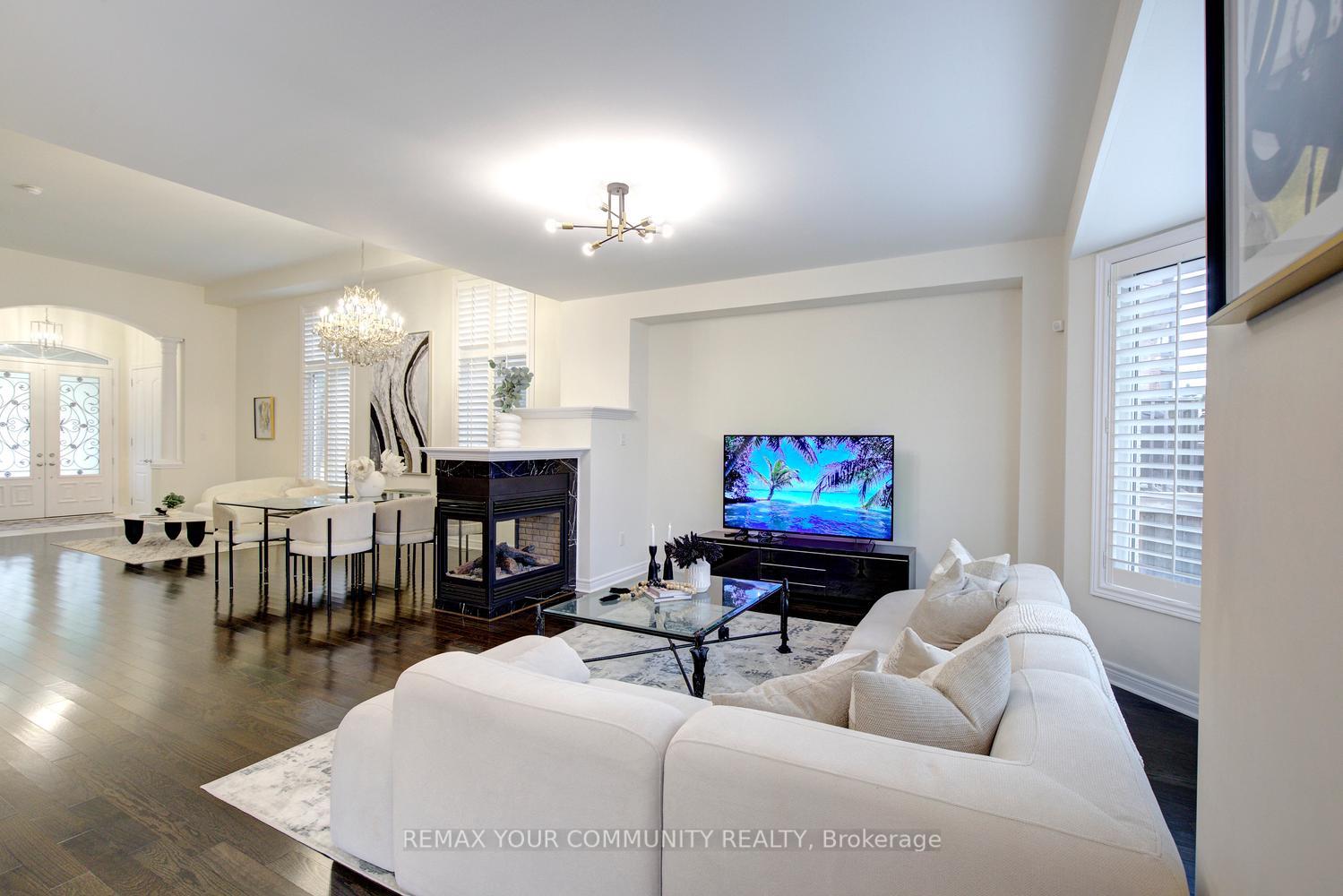 Photo 17 of 79 Chayna Crescent, Vaughan, Patterson — HOMEH
