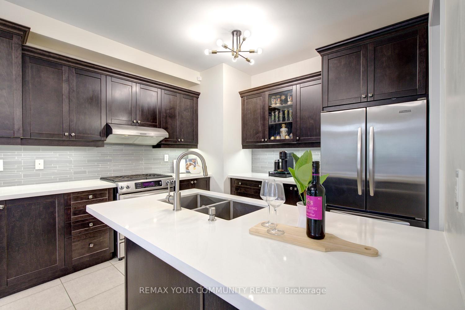 Photo 30 of 79 Chayna Crescent, Vaughan, Patterson — HOMEH