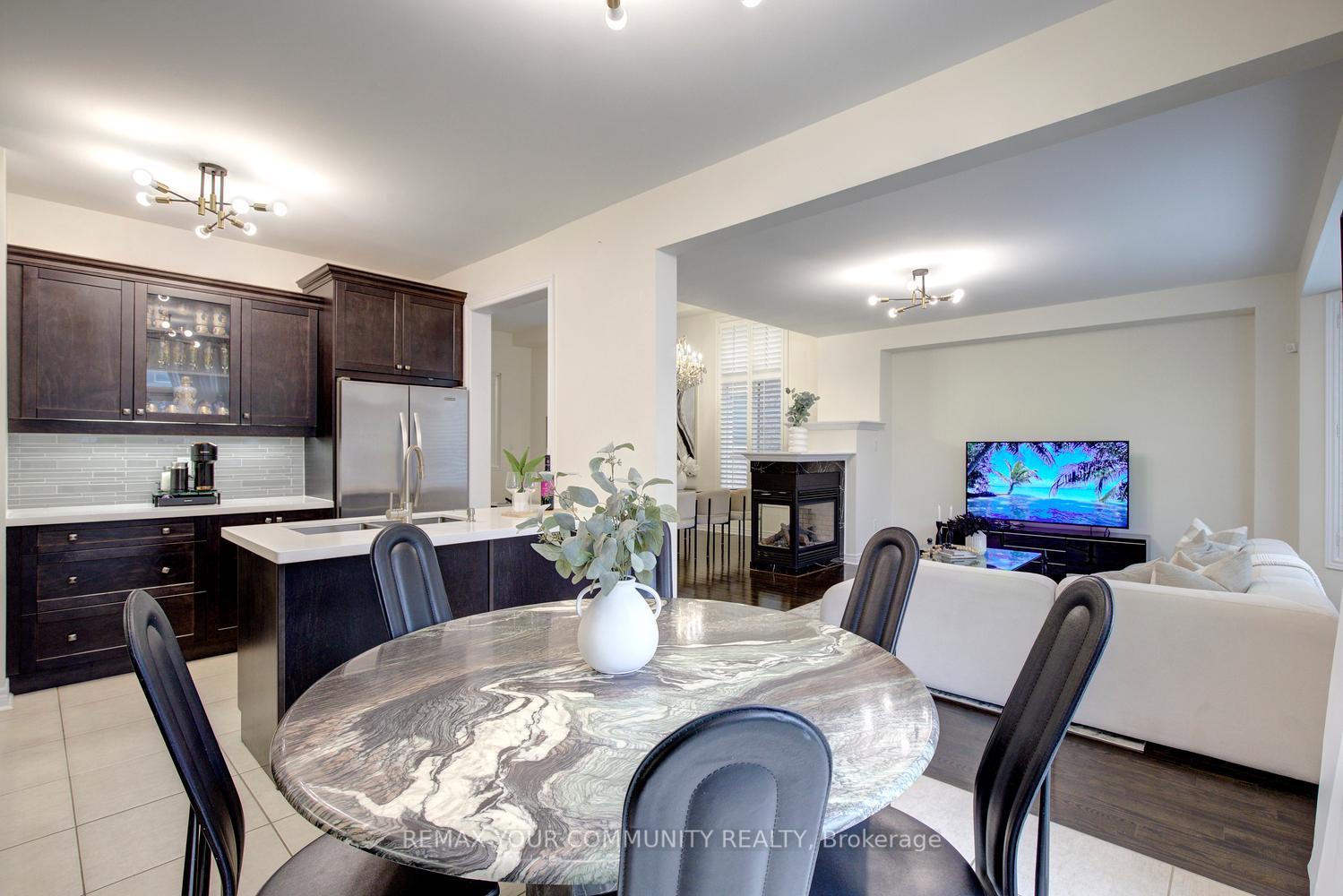 Photo 32 of 79 Chayna Crescent, Vaughan, Patterson — HOMEH