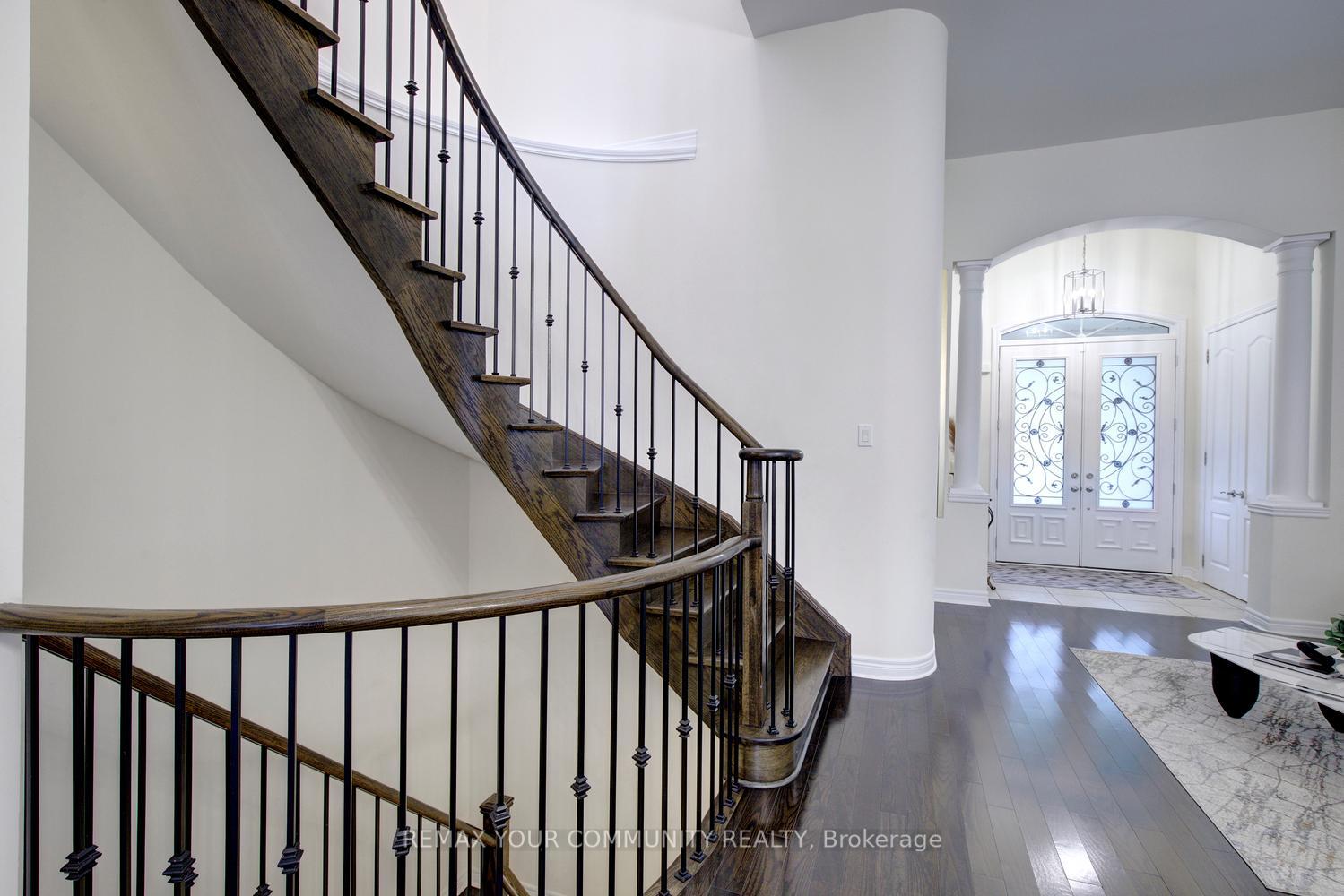 Photo 33 of 79 Chayna Crescent, Vaughan, Patterson — HOMEH
