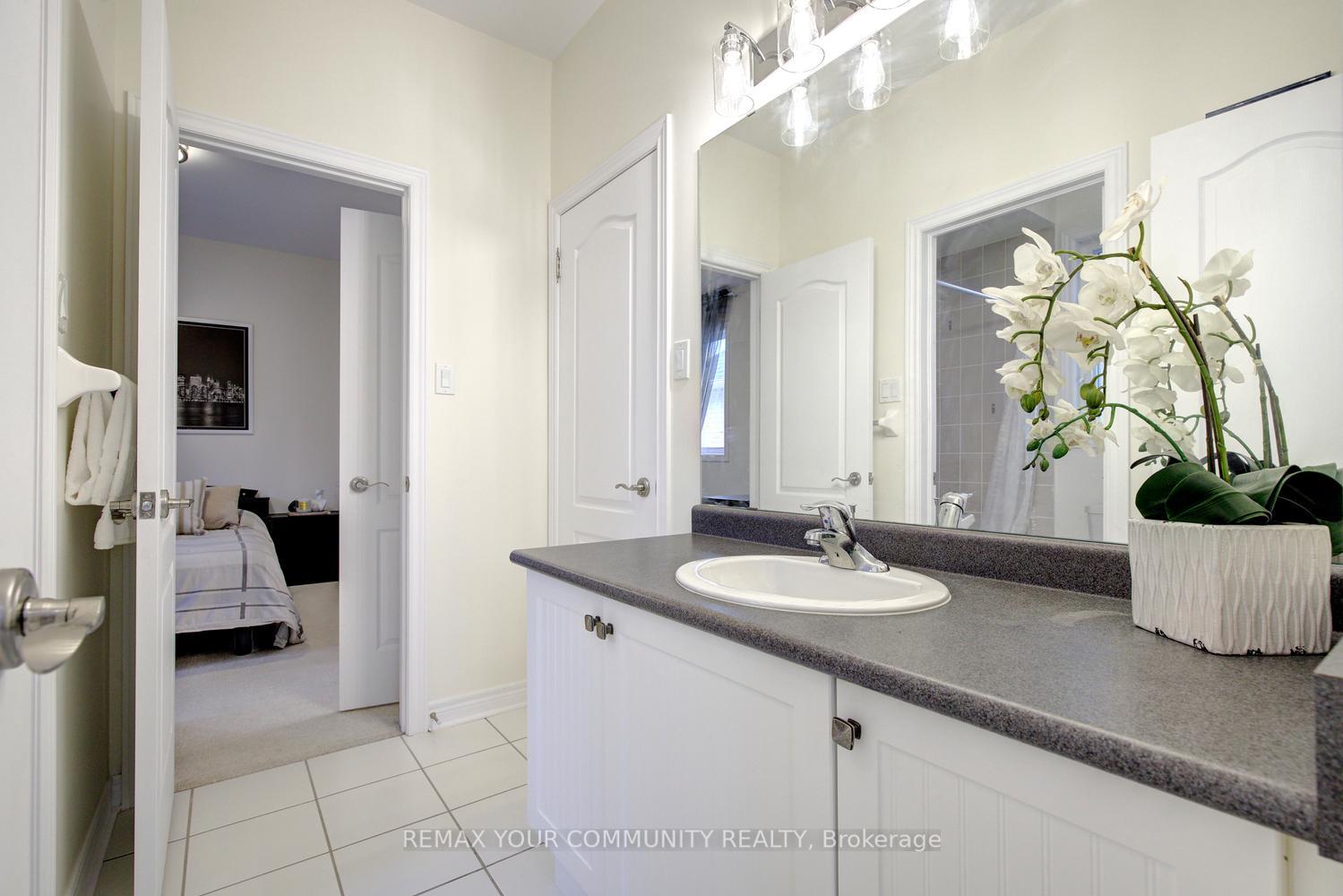 Photo 44 of 79 Chayna Crescent, Vaughan, Patterson — HOMEH