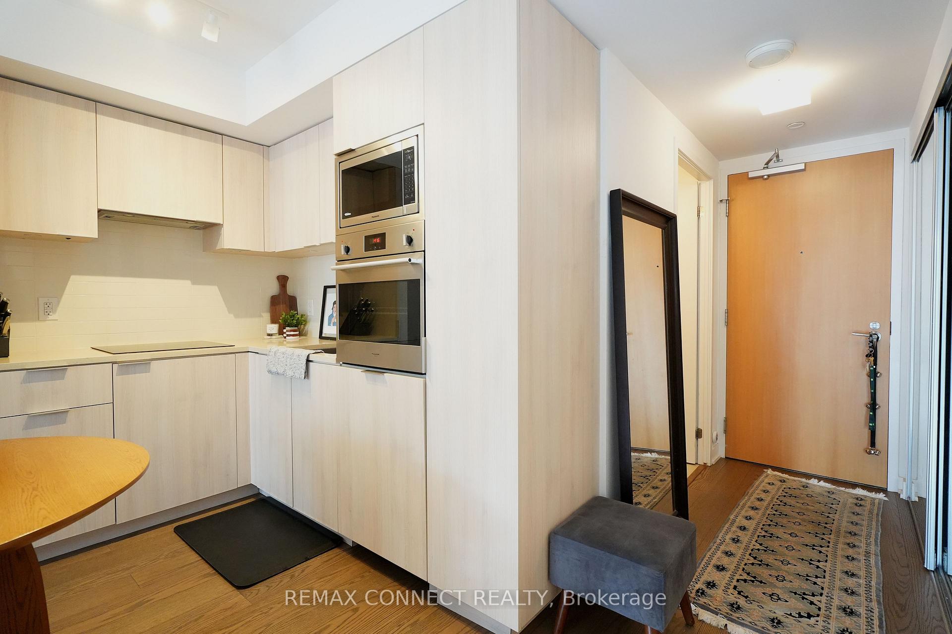 Photo 11 of Unit 803, 11 Wellesley Street W, Toronto, Bay Street Corridor — HOMEH