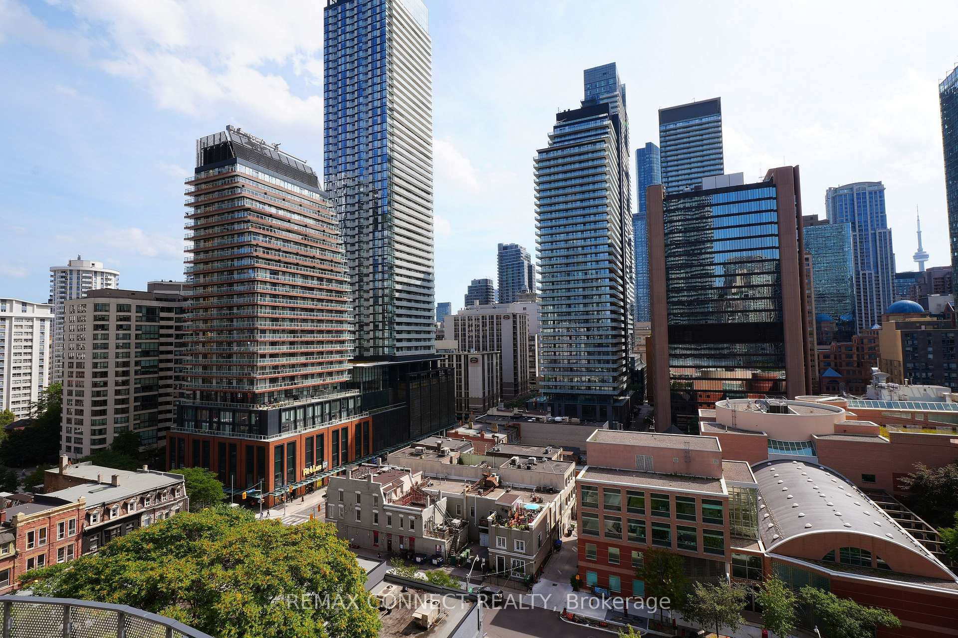 Photo 15 of Unit 803, 11 Wellesley Street W, Toronto, Bay Street Corridor — HOMEH