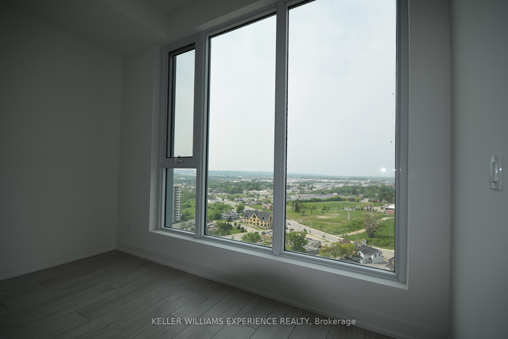 Photo 11 of Unit 1901, 39 Mary Street, Barrie, City Centre — HOMEH