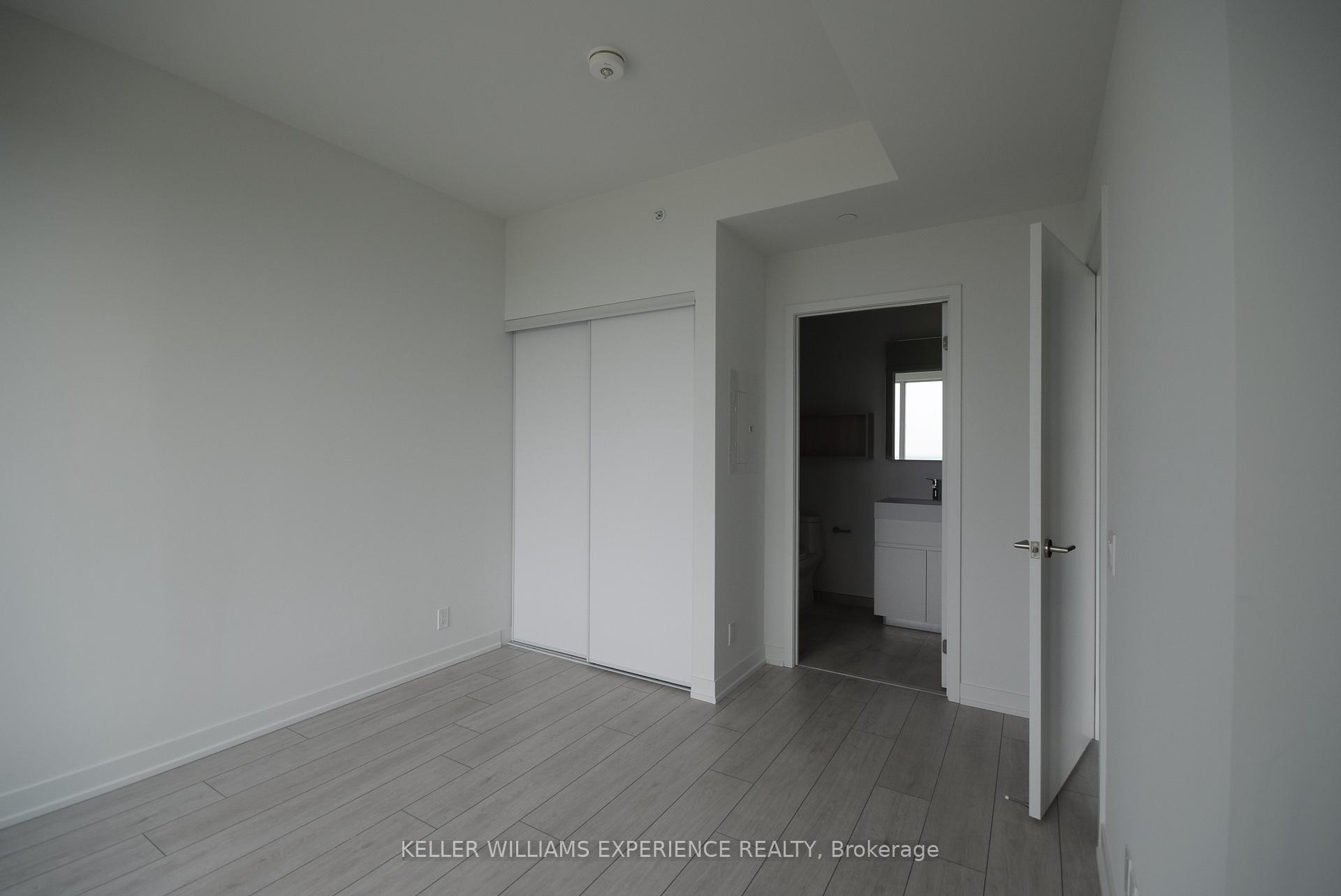 Photo 13 of Unit 1901, 39 Mary Street, Barrie, City Centre — HOMEH