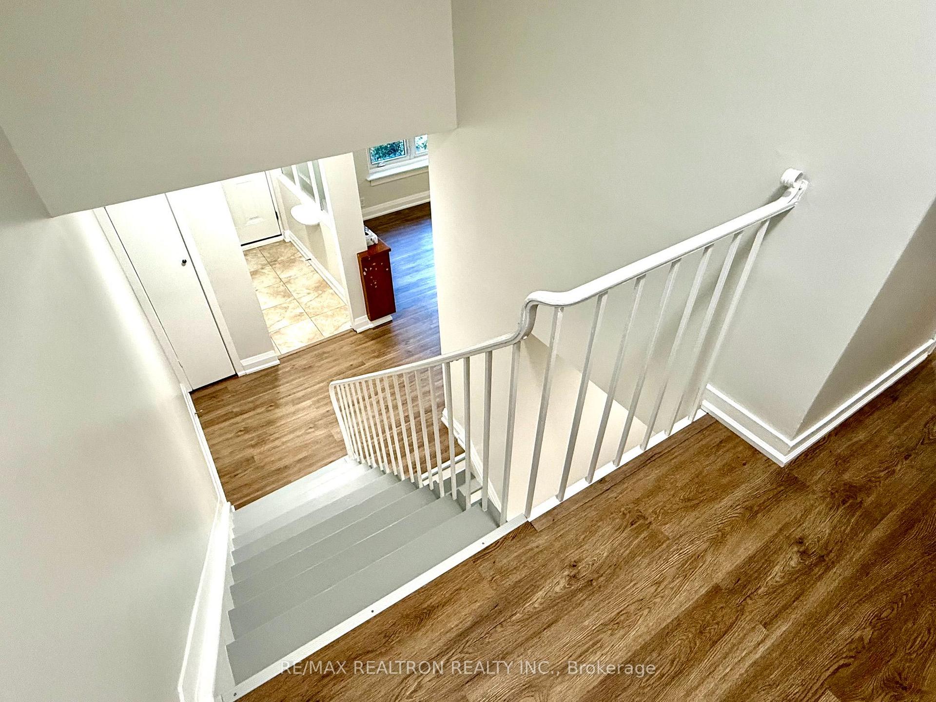 Photo 13 of 447 Glengrove Avenue W, Toronto, Bedford Park-Nortown — HOMEH