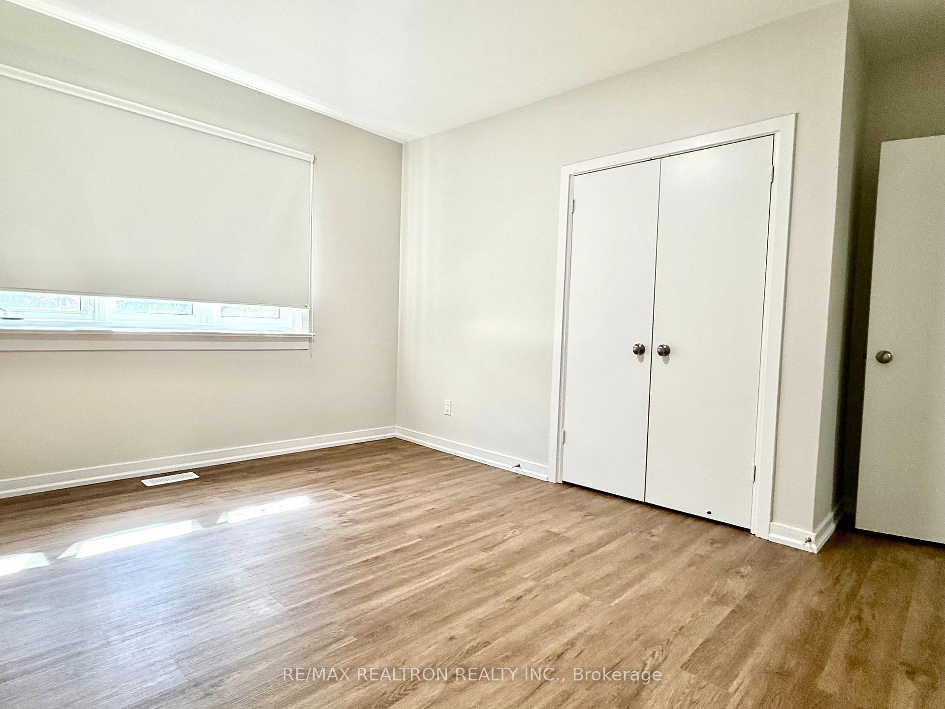 Photo 17 of 447 Glengrove Avenue W, Toronto, Bedford Park-Nortown — HOMEH