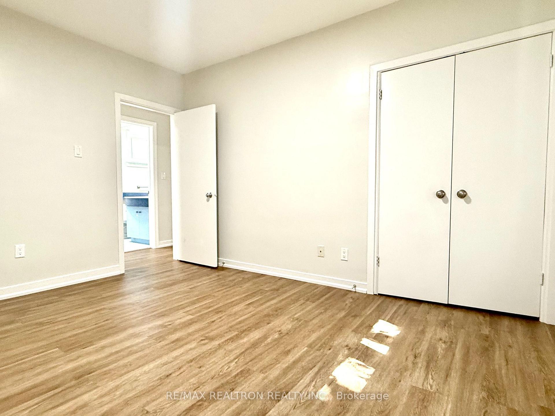 Photo 19 of 447 Glengrove Avenue W, Toronto, Bedford Park-Nortown — HOMEH