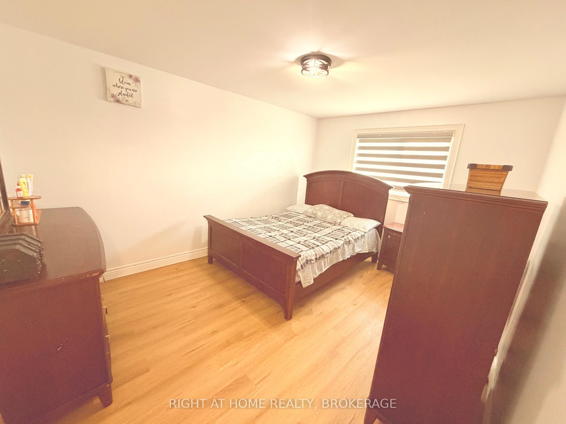 Photo 10 of 7698 Mulhern Street, Niagara Falls, Ascot — HOMEH