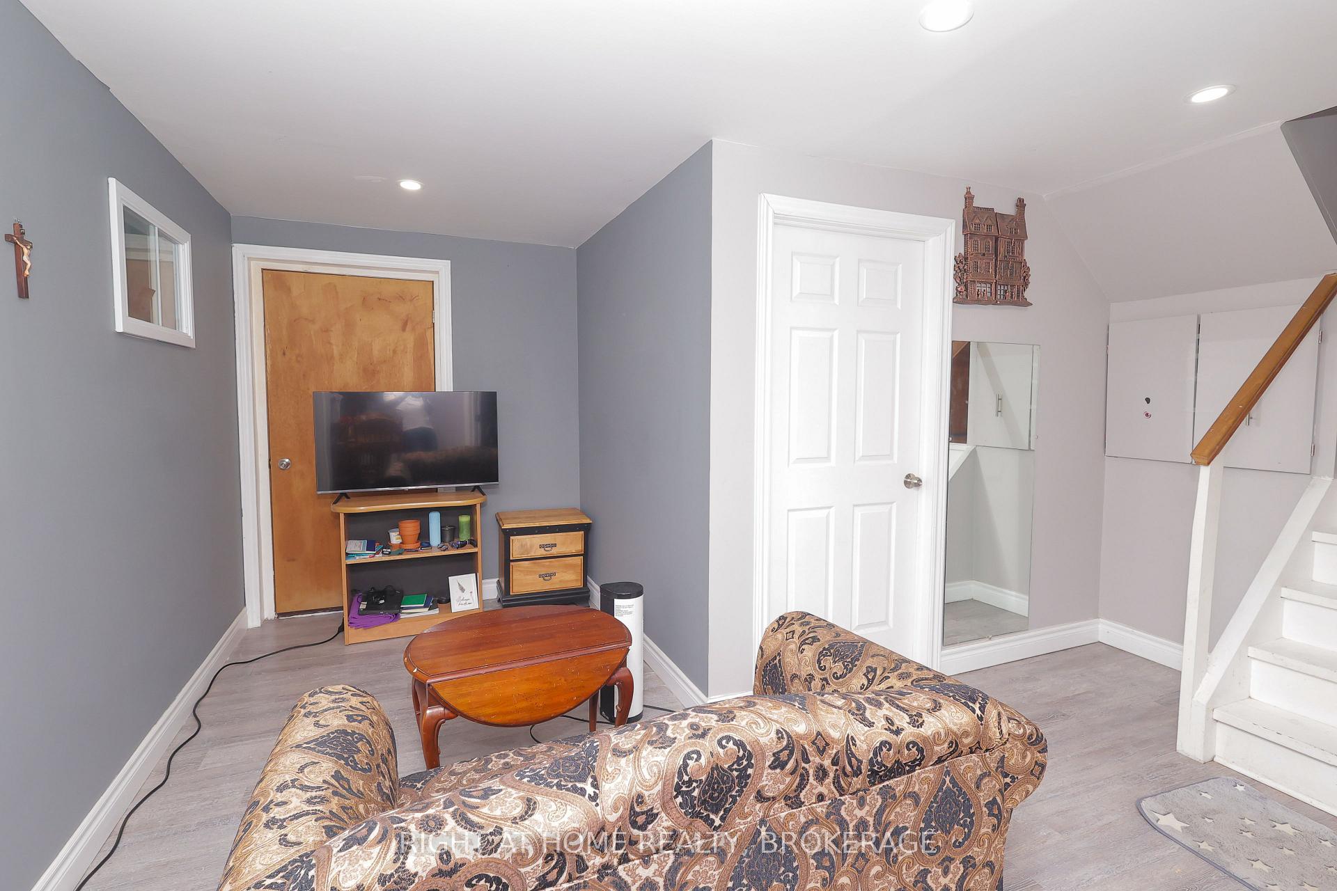 Photo 19 of 7698 Mulhern Street, Niagara Falls, Ascot — HOMEH