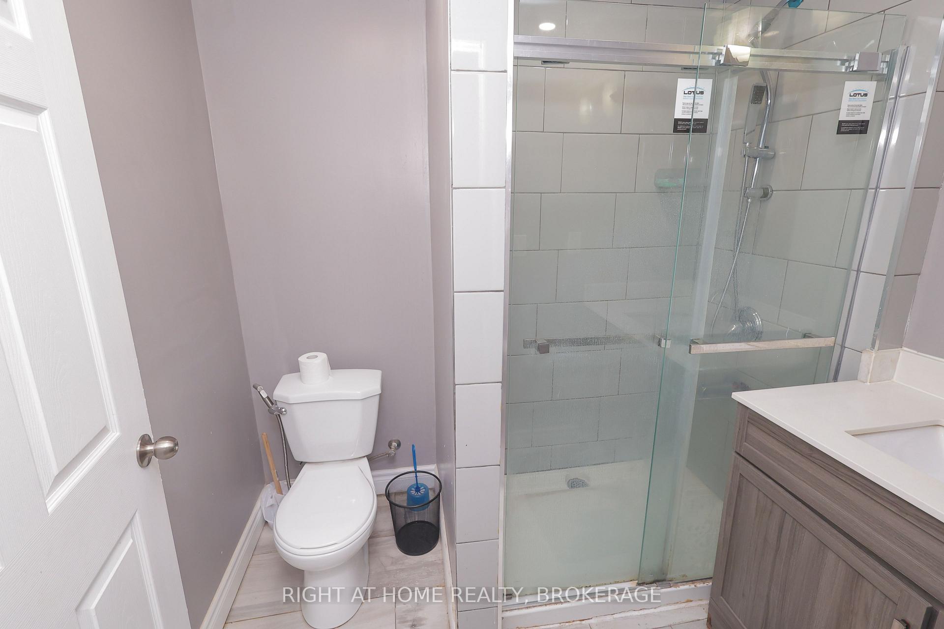 Photo 22 of 7698 Mulhern Street, Niagara Falls, Ascot — HOMEH