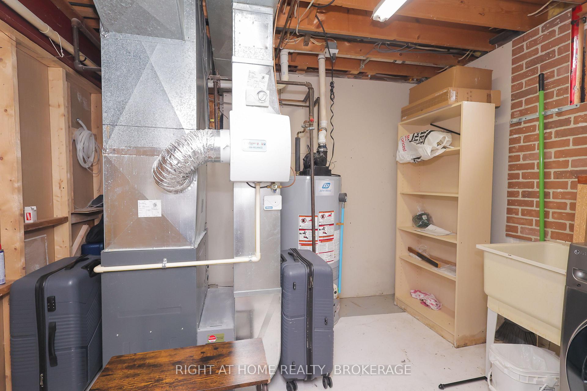 Photo 23 of 7698 Mulhern Street, Niagara Falls, Ascot — HOMEH