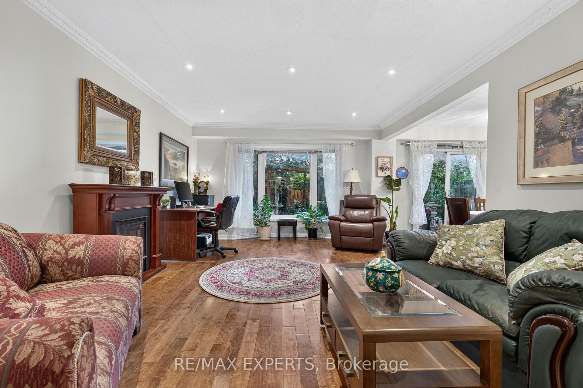 Photo 14 of 155 Stephen Street, Richmond Hill, North Richvale — HOMEH