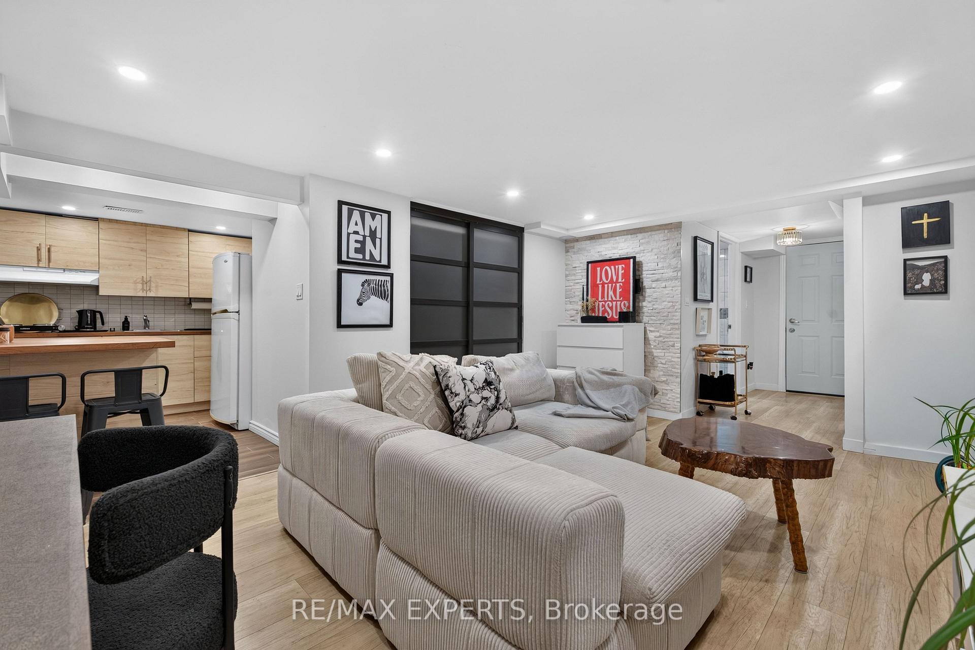 Photo 29 of 155 Stephen Street, Richmond Hill, North Richvale — HOMEH