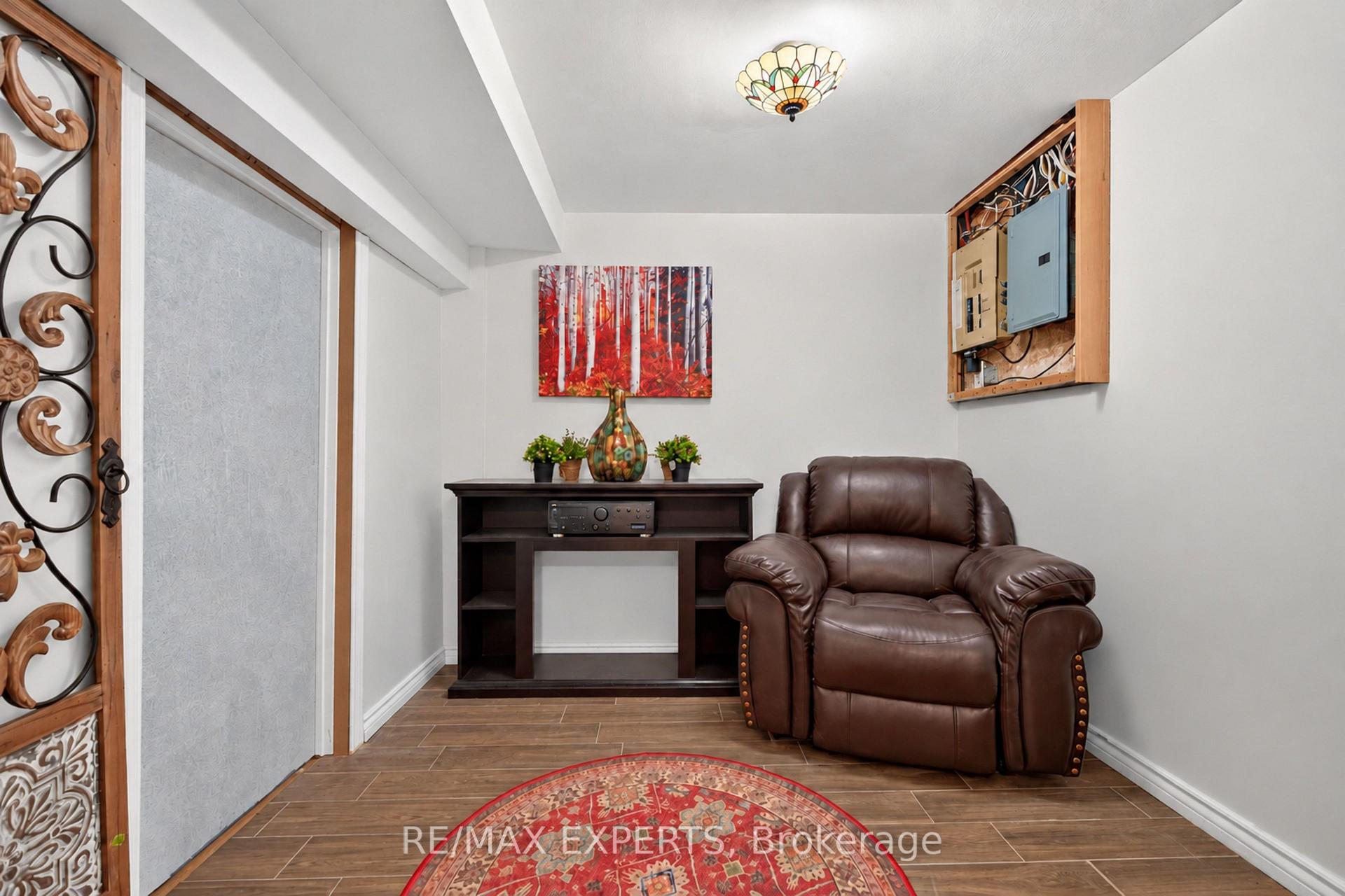 Photo 33 of 155 Stephen Street, Richmond Hill, North Richvale — HOMEH