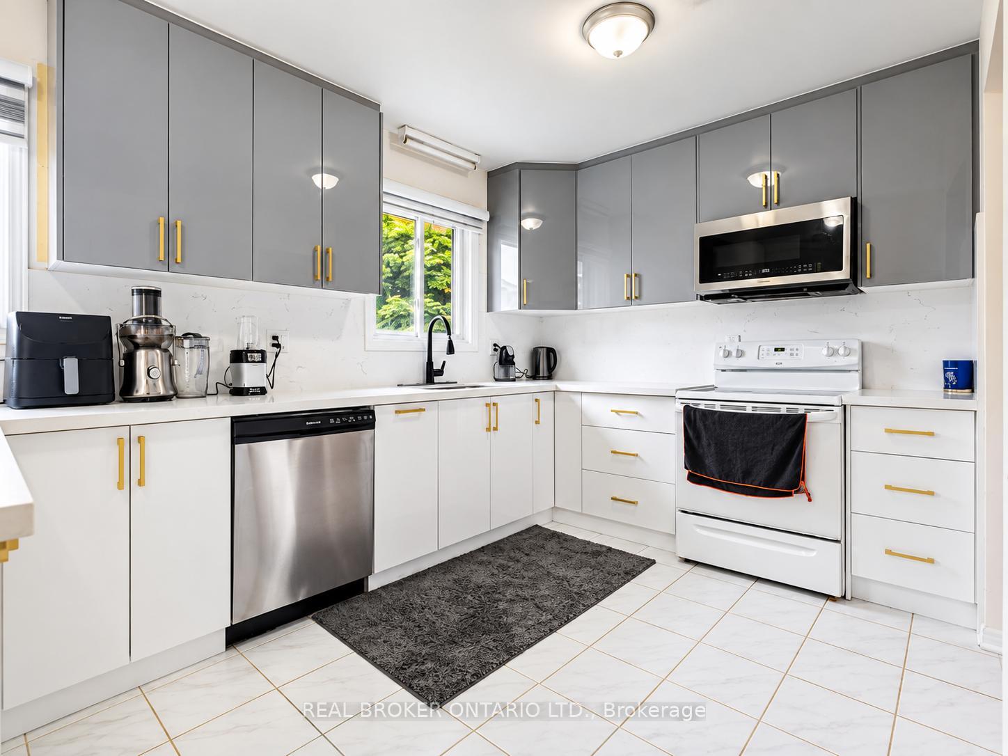 Photo 11 of 54 Millhouse Crescent, Scarborough, Rouge — HOMEH