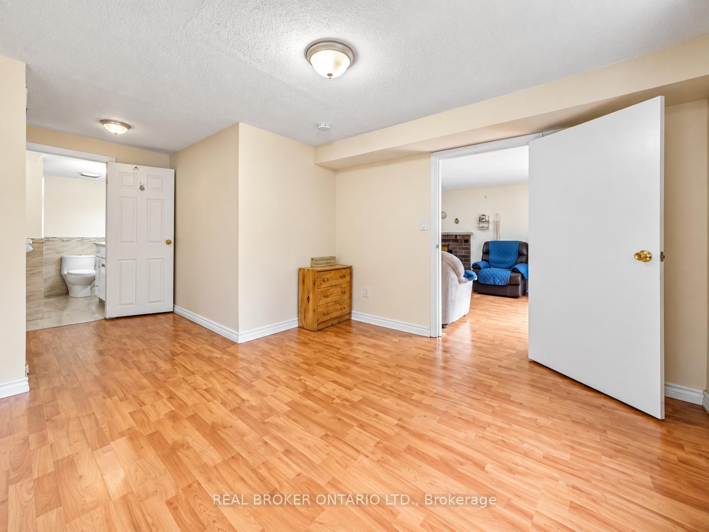 Photo 18 of 54 Millhouse Crescent, Scarborough, Rouge — HOMEH