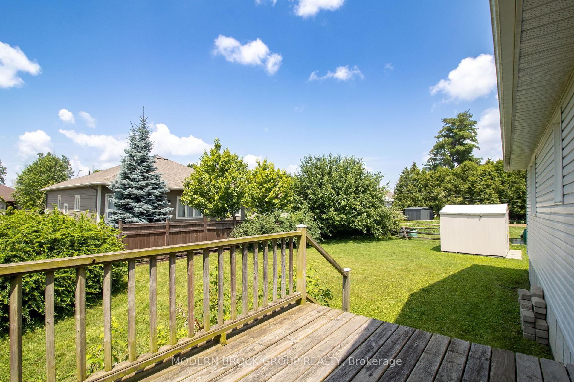 Photo 6 of 36 Hillcrest Drive, Brockville, Brockville — HOMEH
