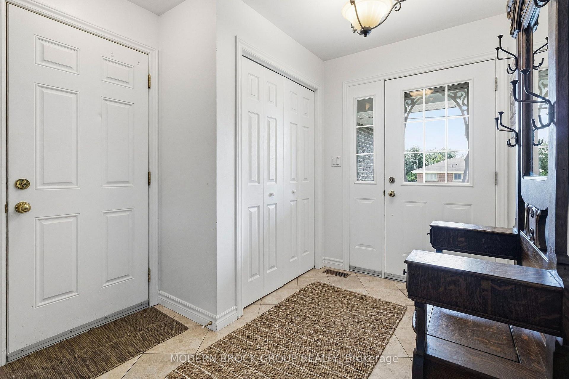 Photo 8 of 36 Hillcrest Drive, Brockville, Brockville — HOMEH