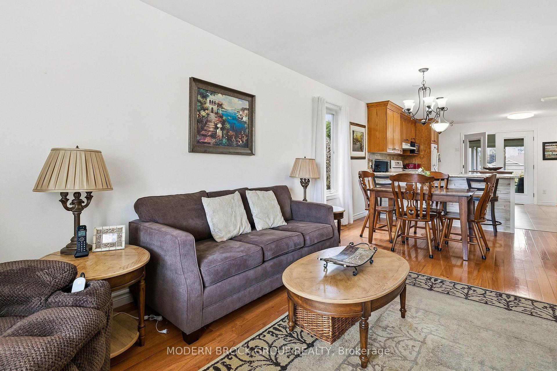 Photo 10 of 36 Hillcrest Drive, Brockville, Brockville — HOMEH