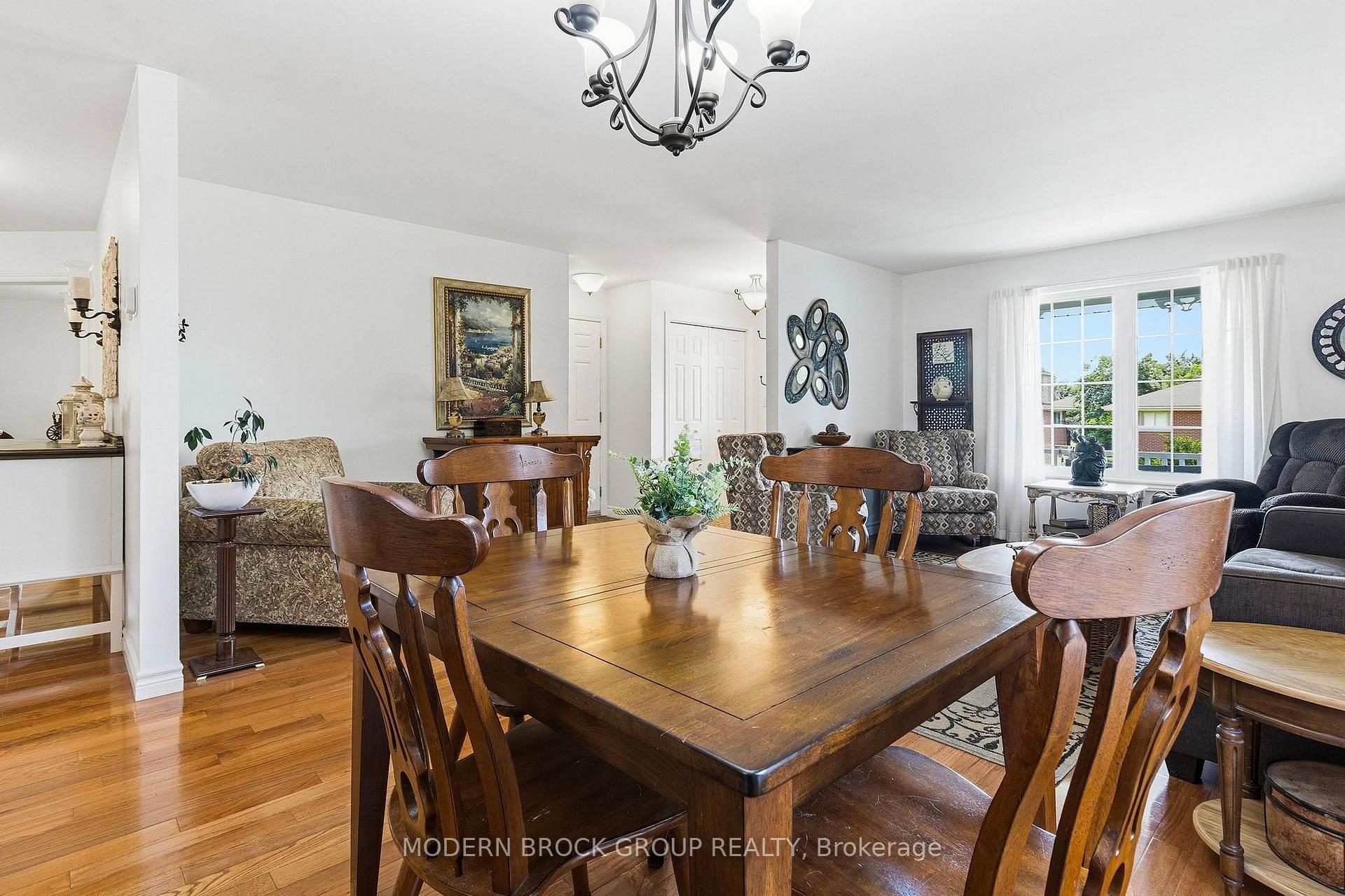 Photo 13 of 36 Hillcrest Drive, Brockville, Brockville — HOMEH