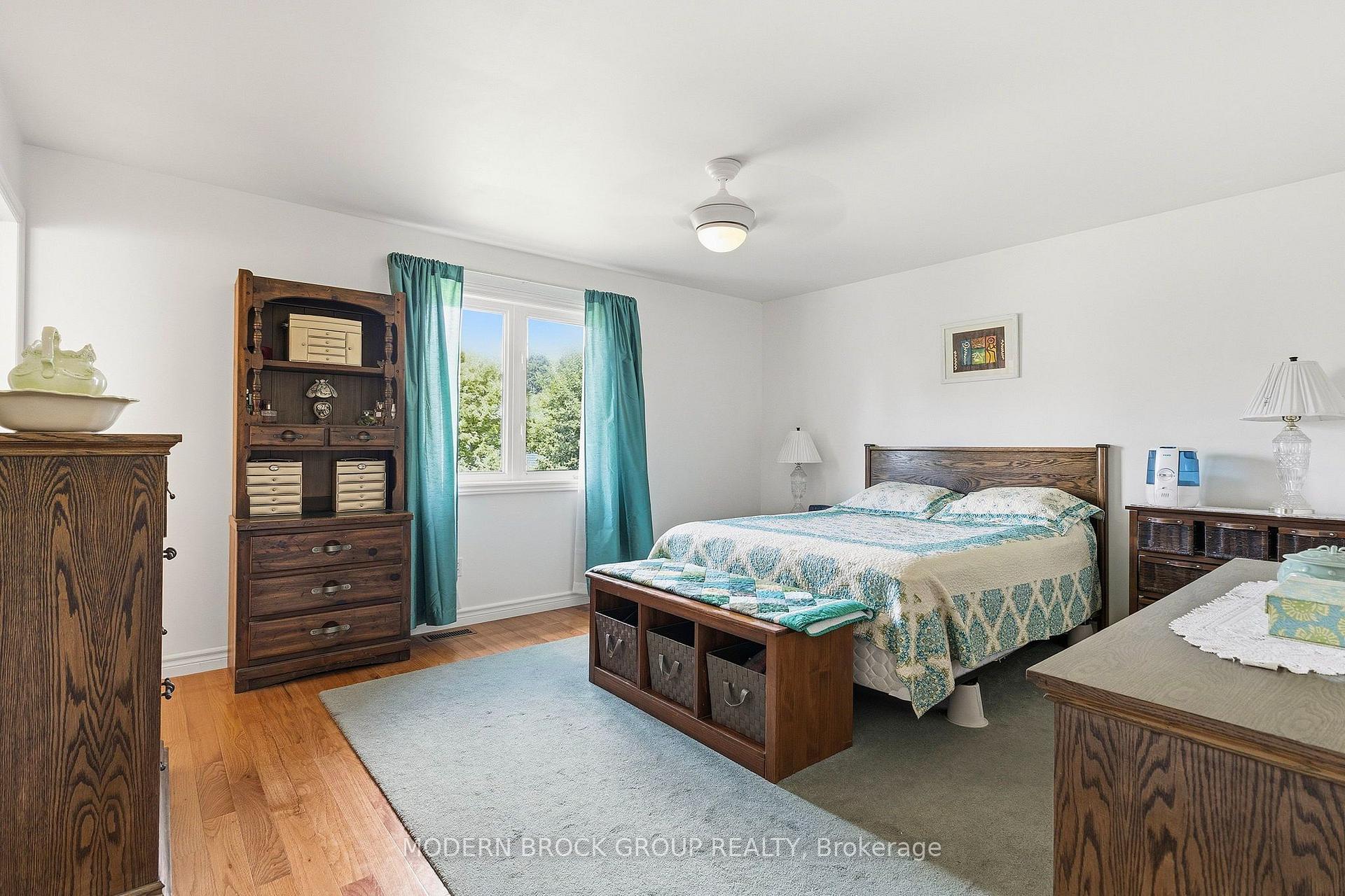 Photo 23 of 36 Hillcrest Drive, Brockville, Brockville — HOMEH