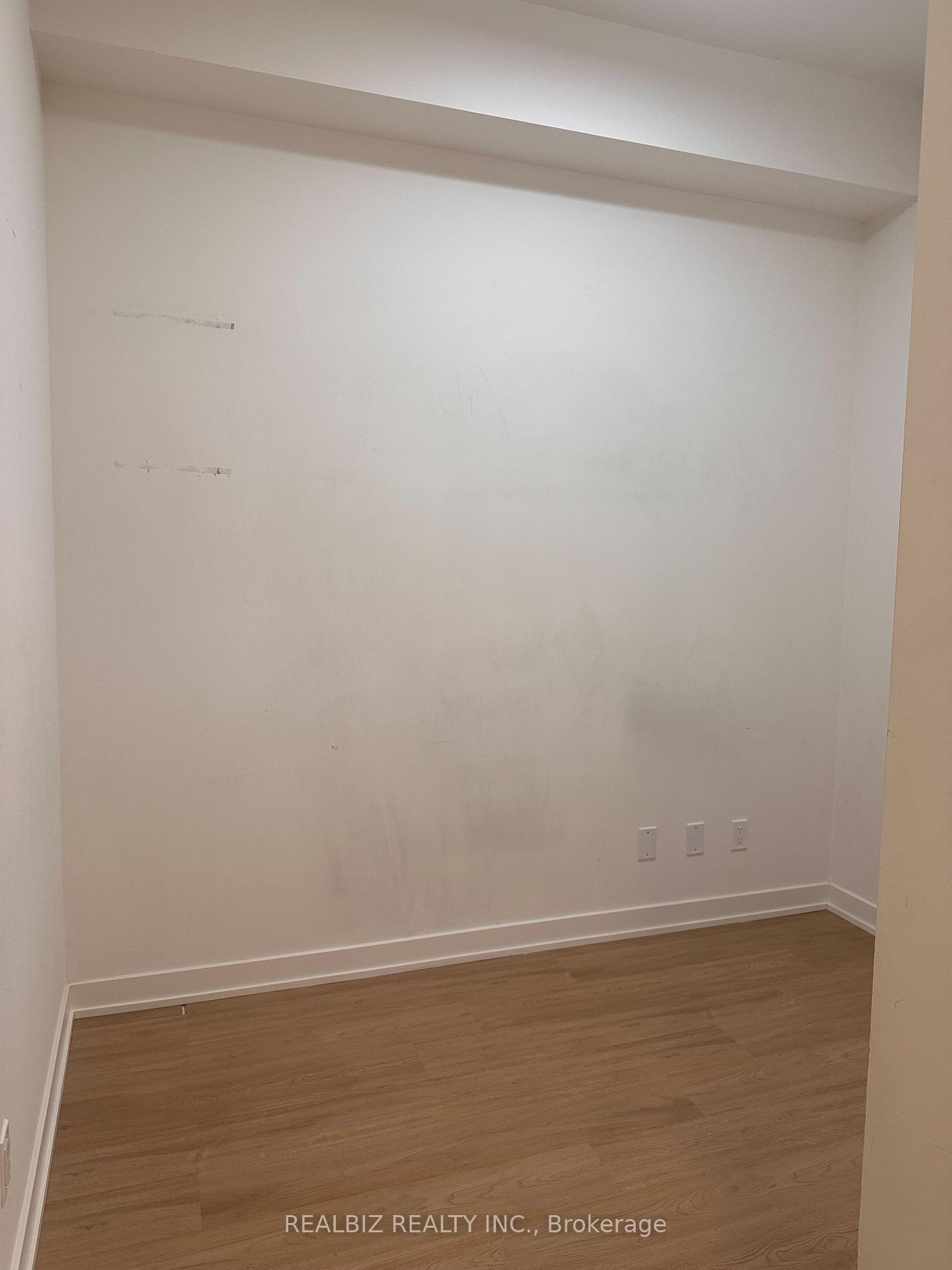 Photo 13 of Unit 705, 10 Deerlick Court, North York, Parkwoods-Donalda — HOMEH
